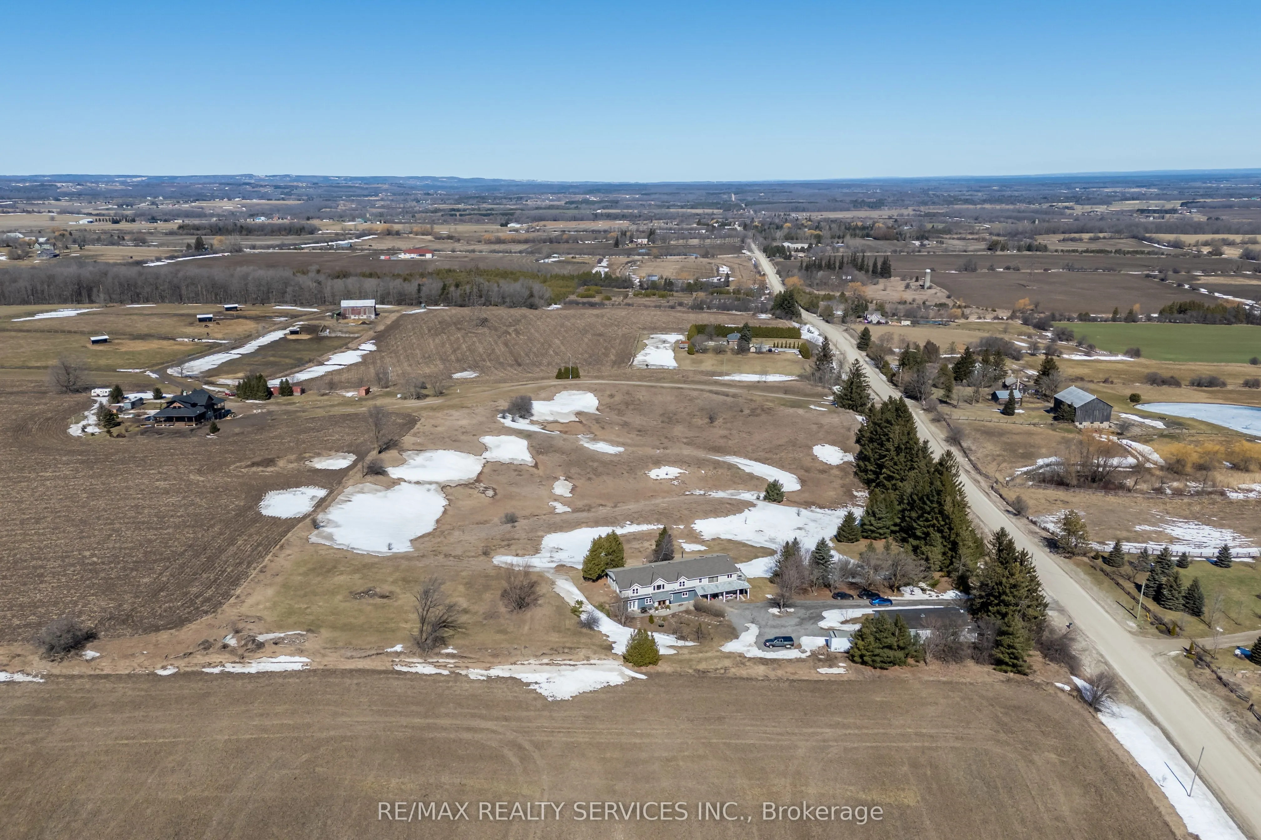995486 Mono-Adjala Townline