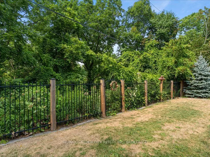 226 Riverview Boulevard