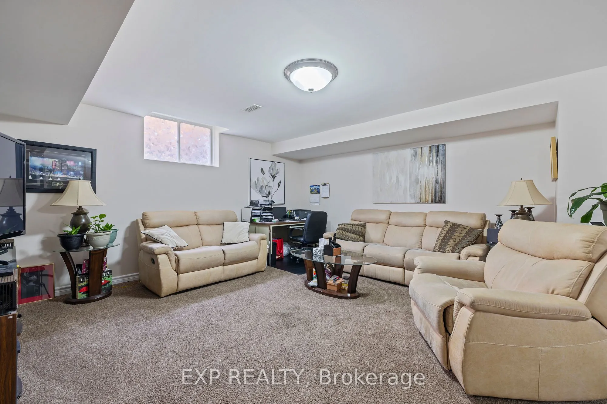 6540 Richard Crescent