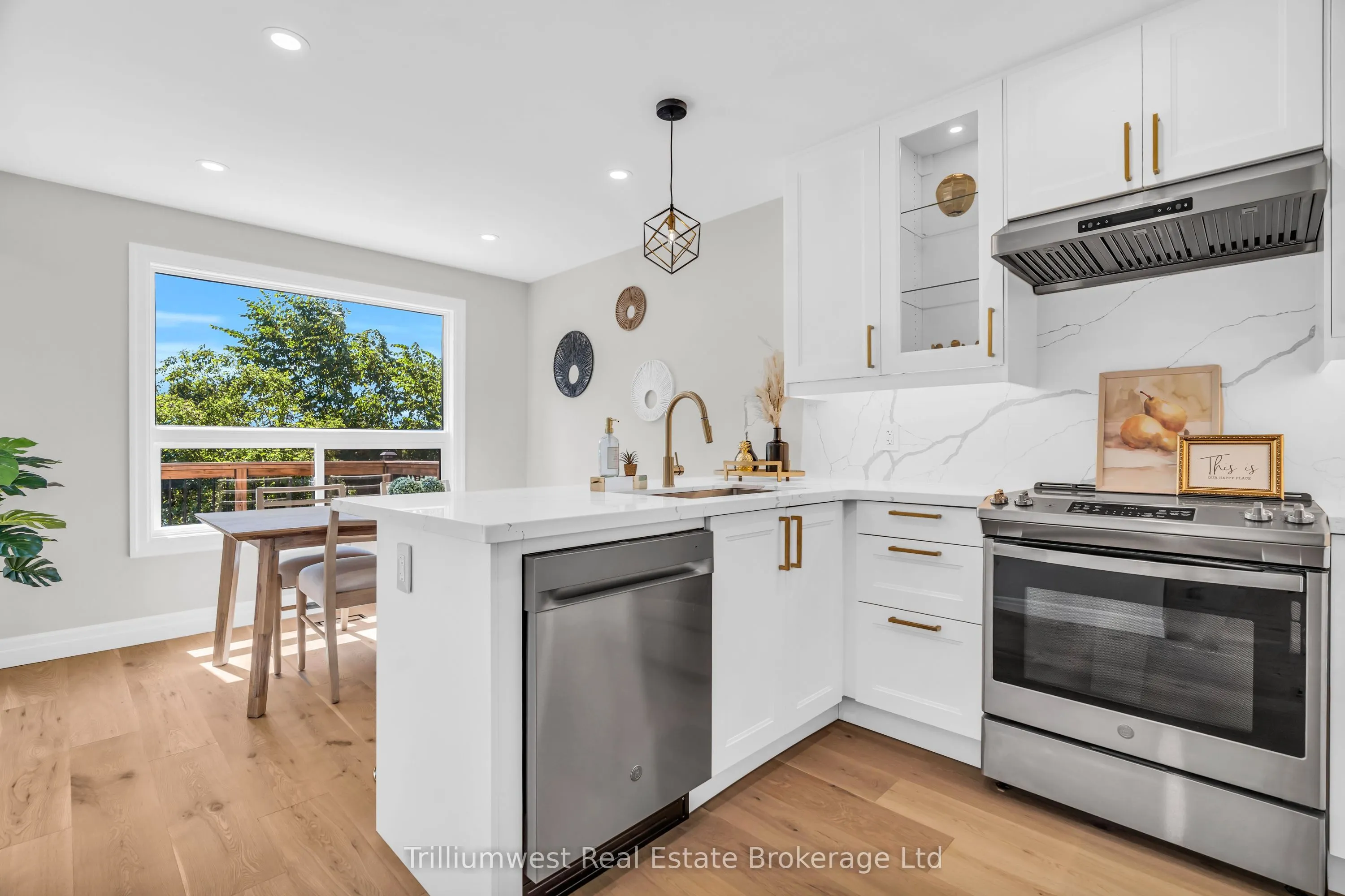 8 Chadwick Avenue