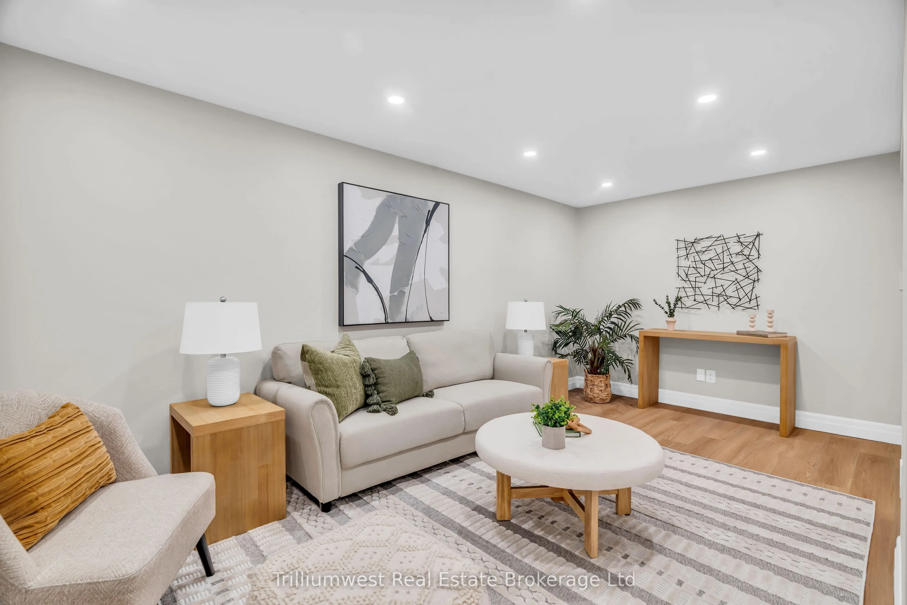 8 Chadwick Avenue