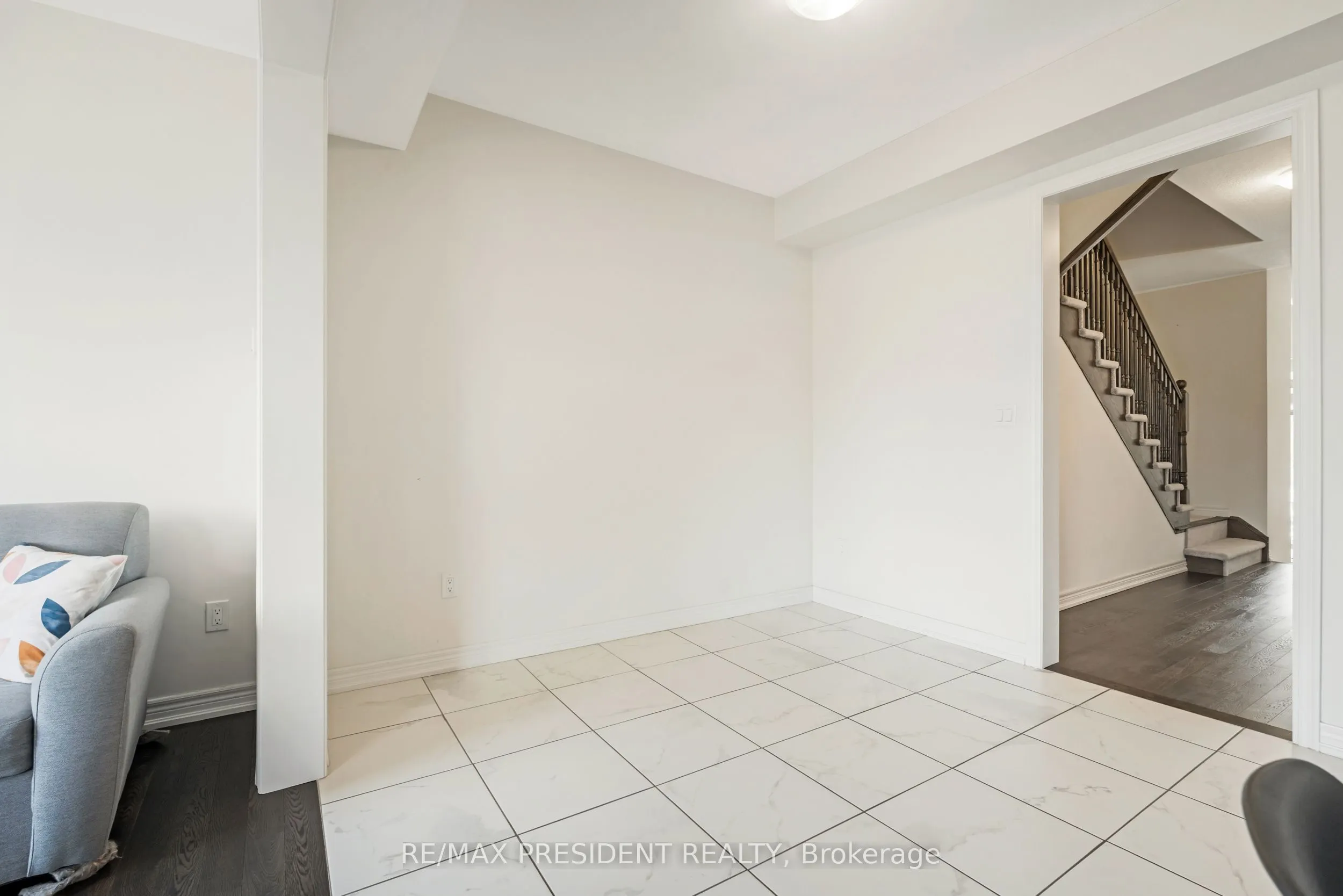 166 Deerpath Drive, #38