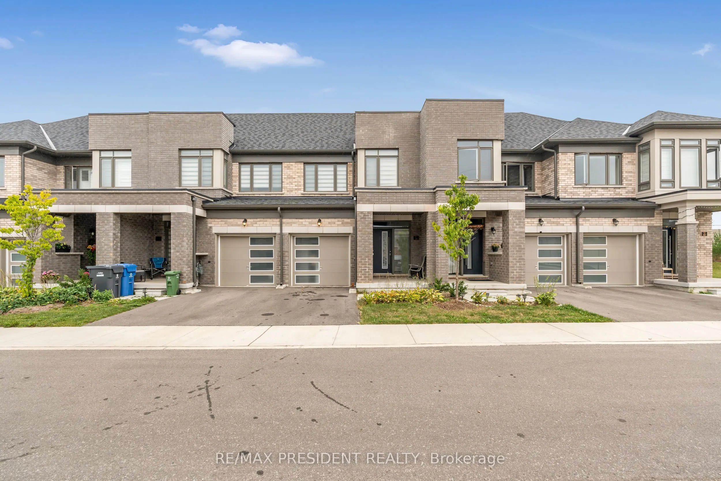 166 Deerpath Drive, #38