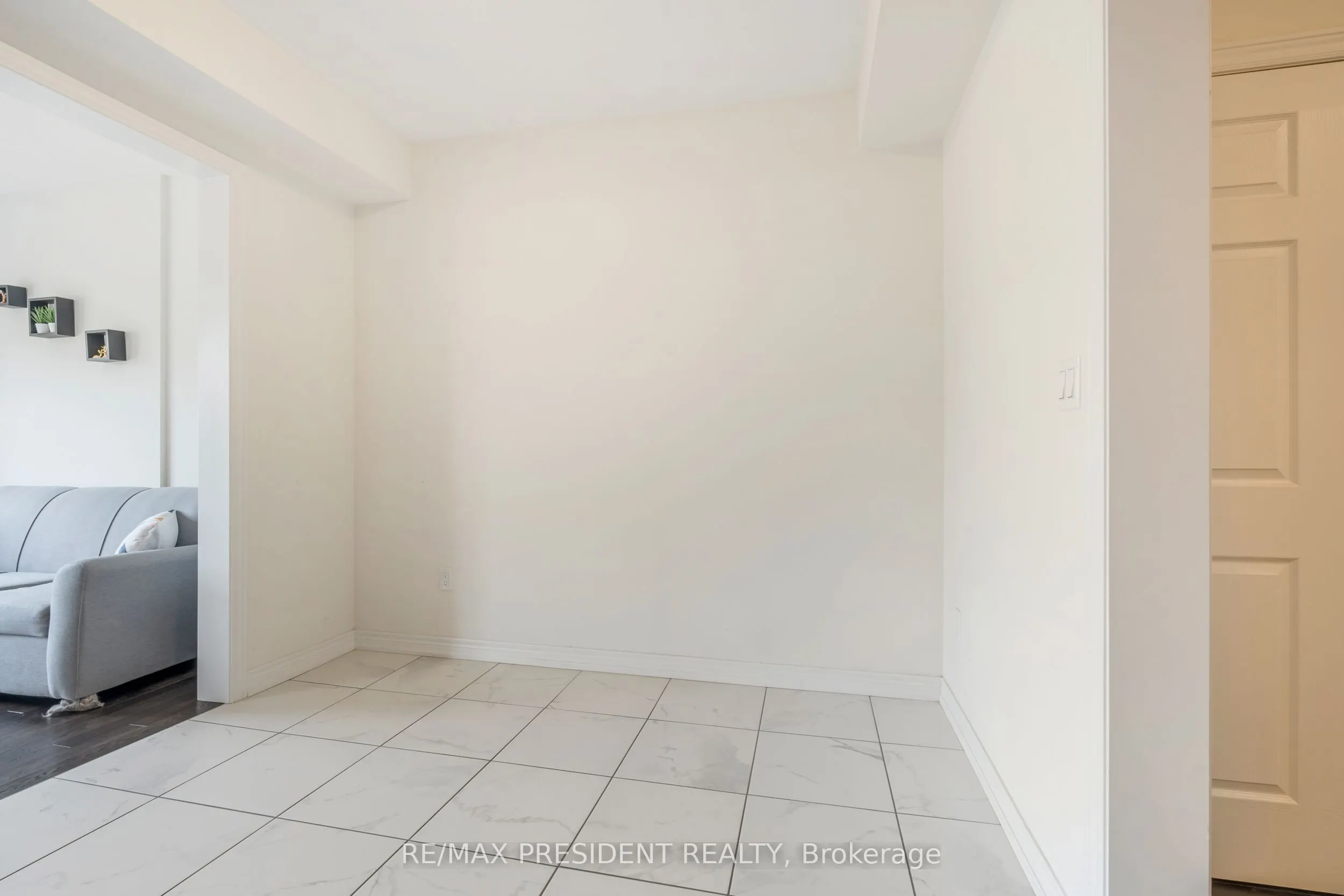 166 Deerpath Drive, #38