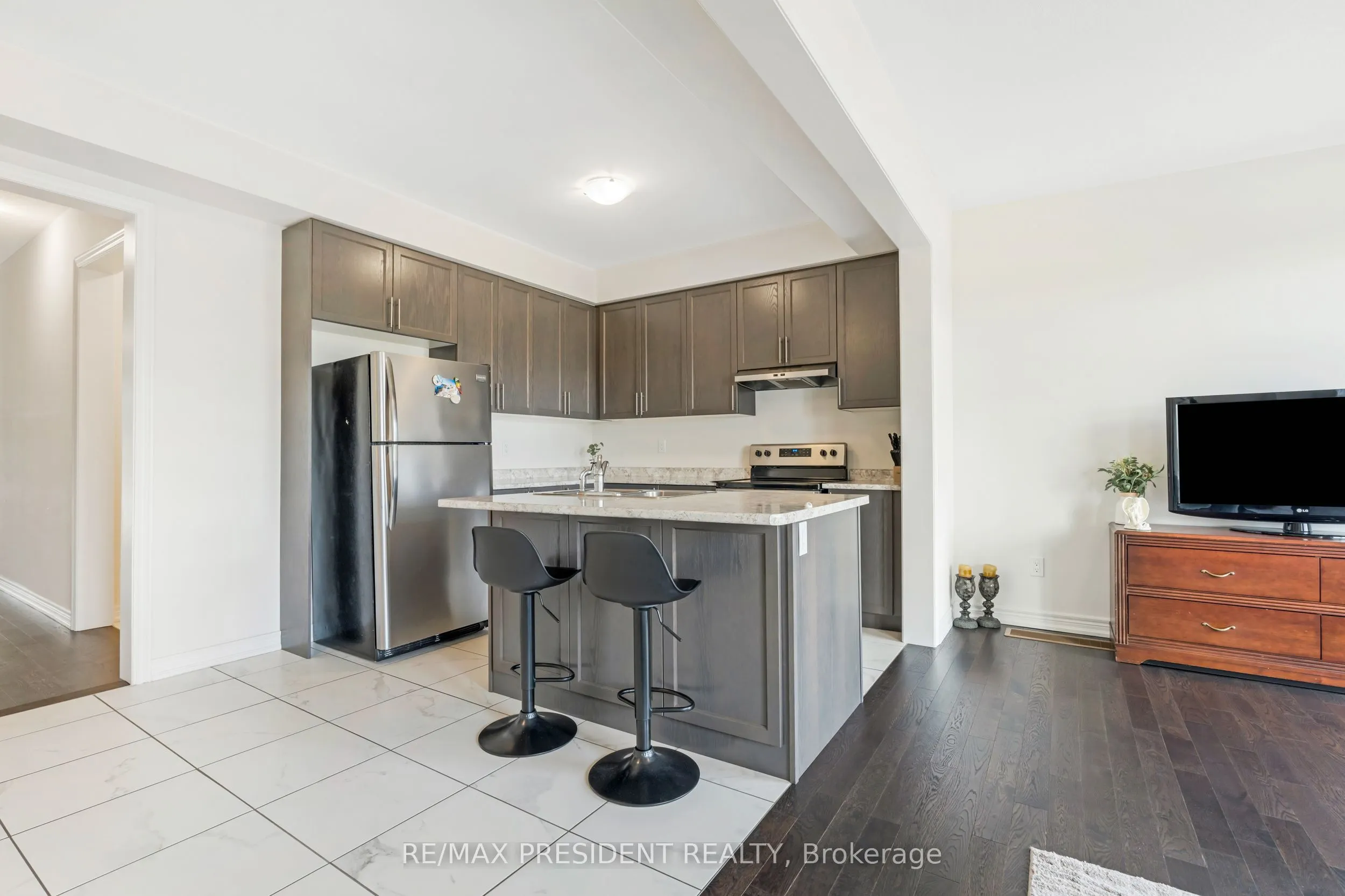 166 Deerpath Drive, #38