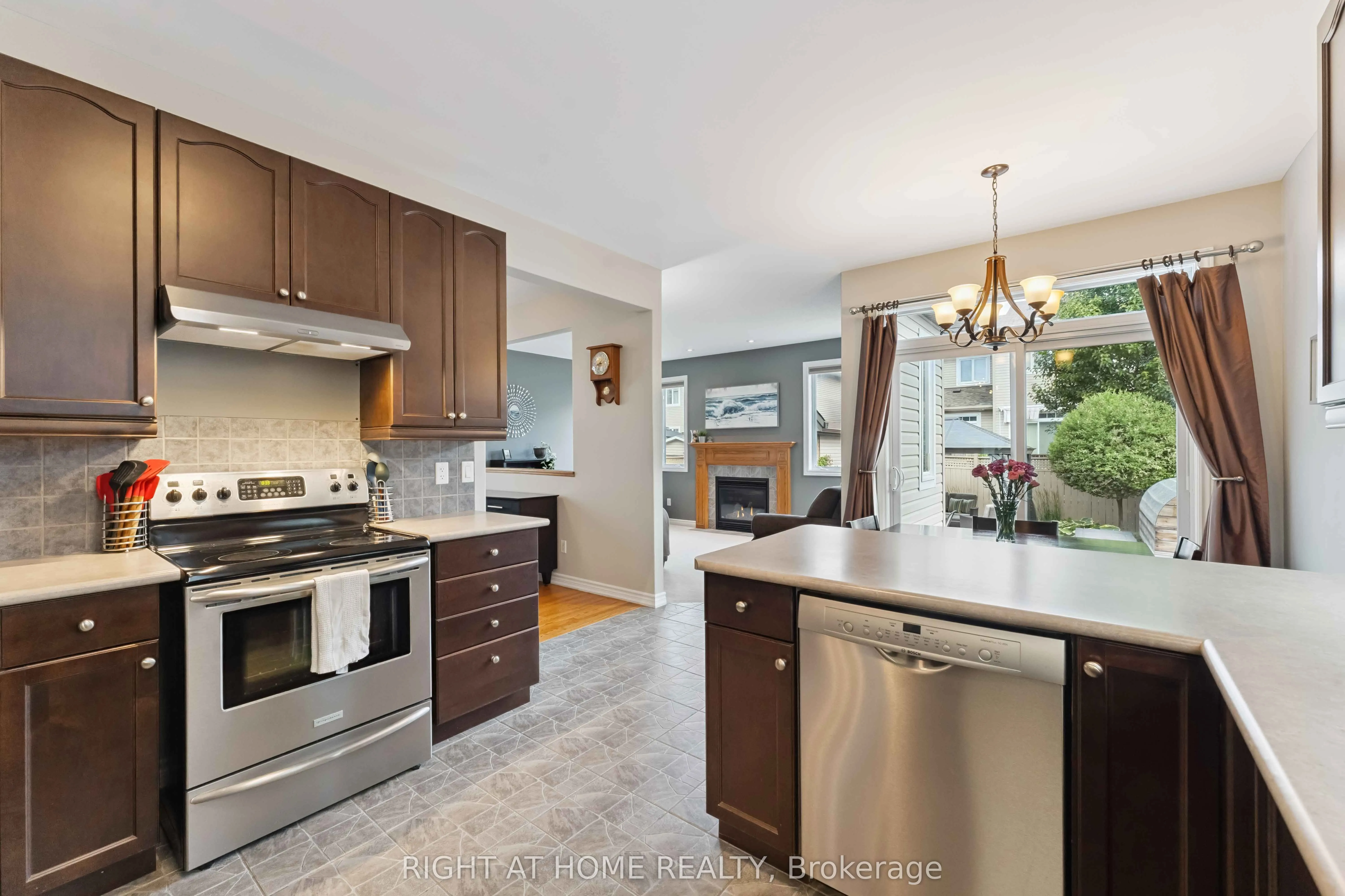 220 Celtic Ridge Crescent