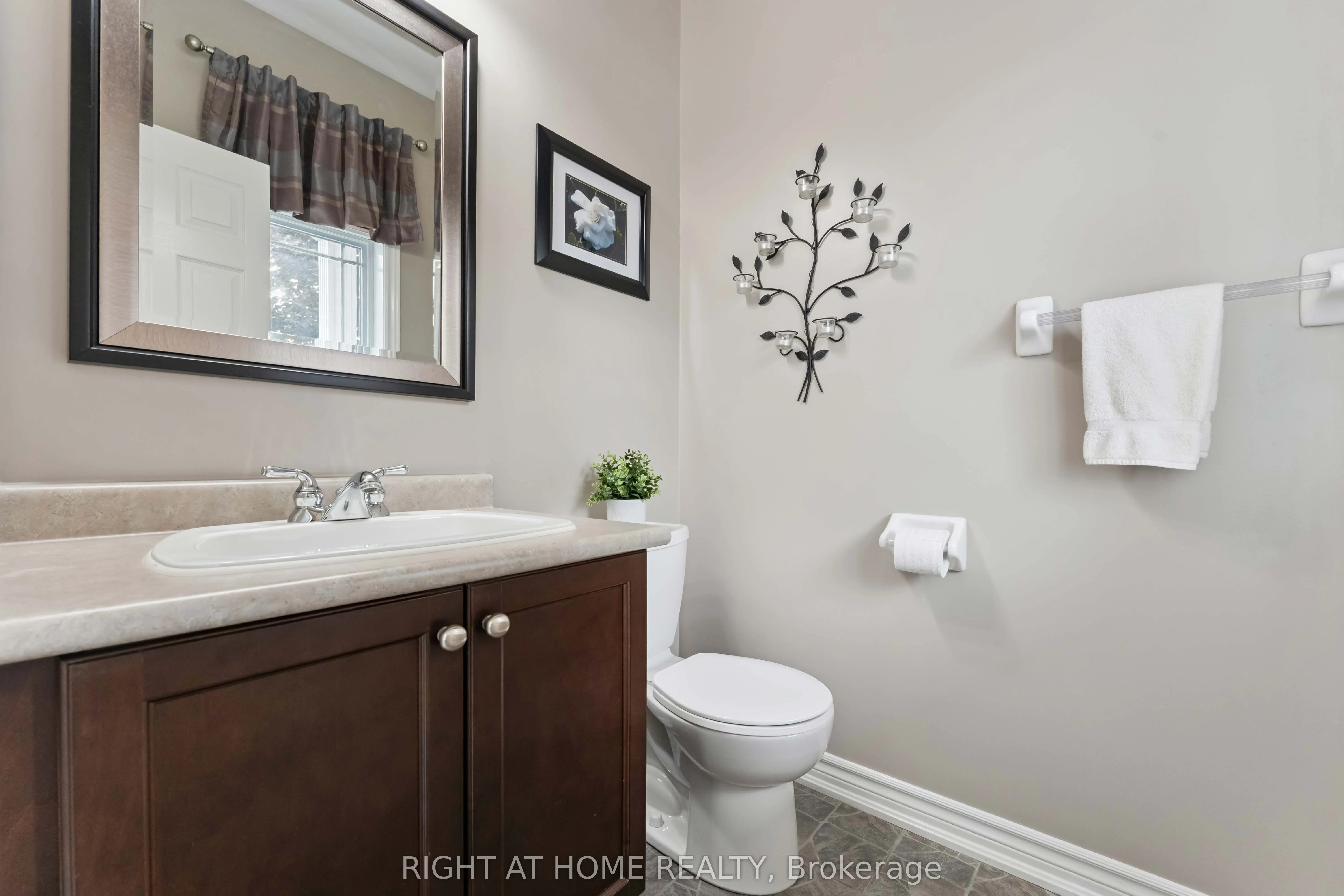220 Celtic Ridge Crescent