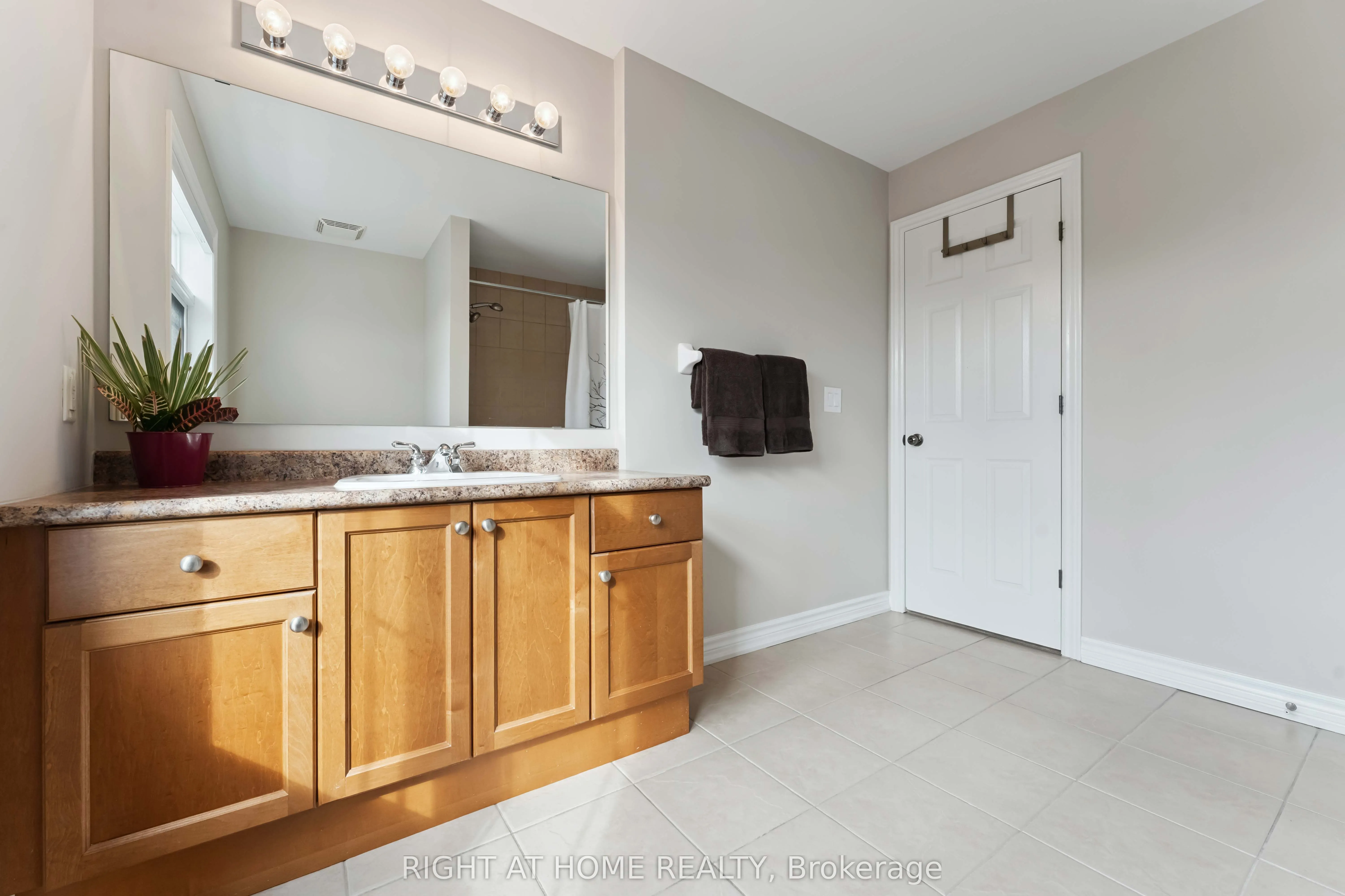 220 Celtic Ridge Crescent