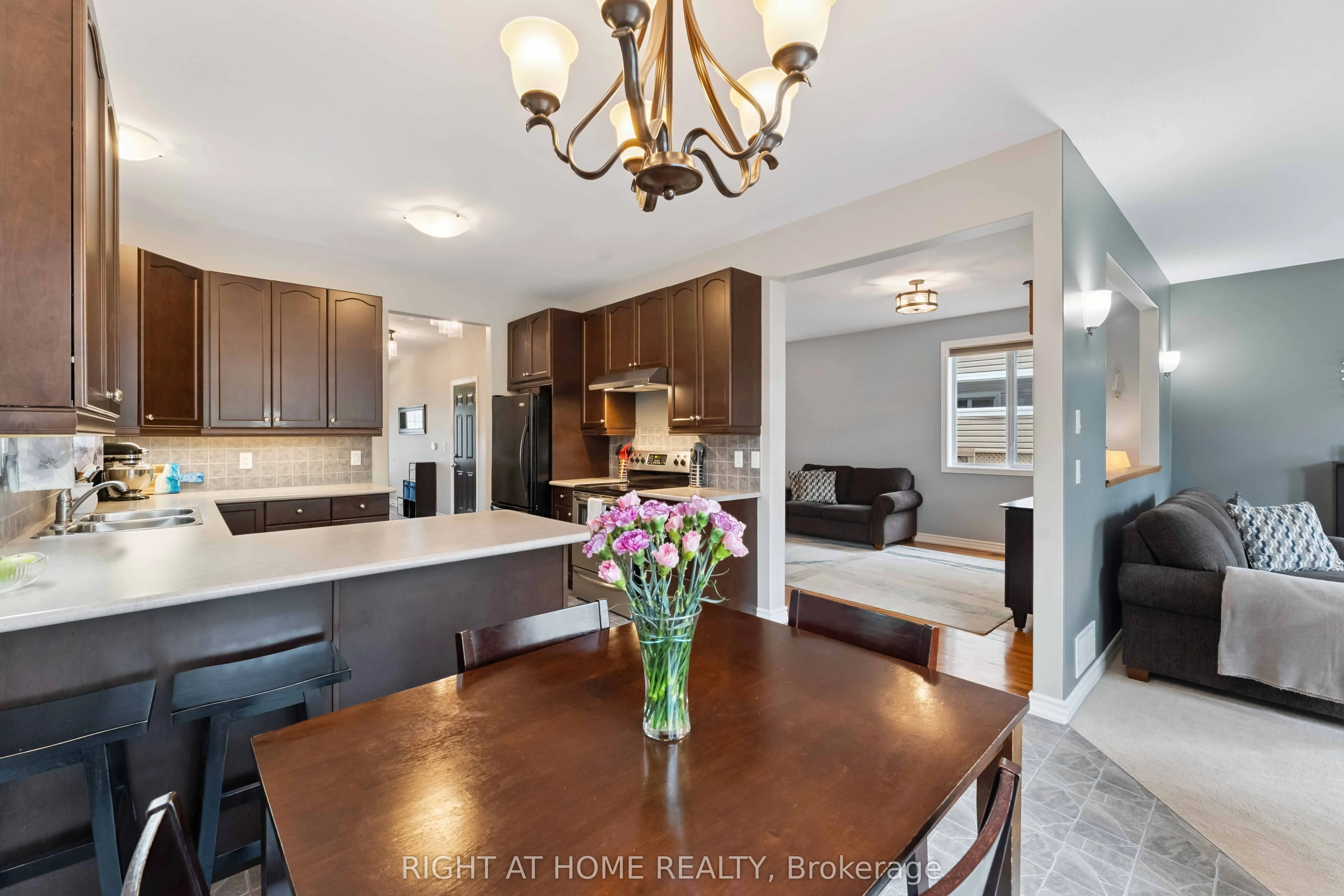 220 Celtic Ridge Crescent