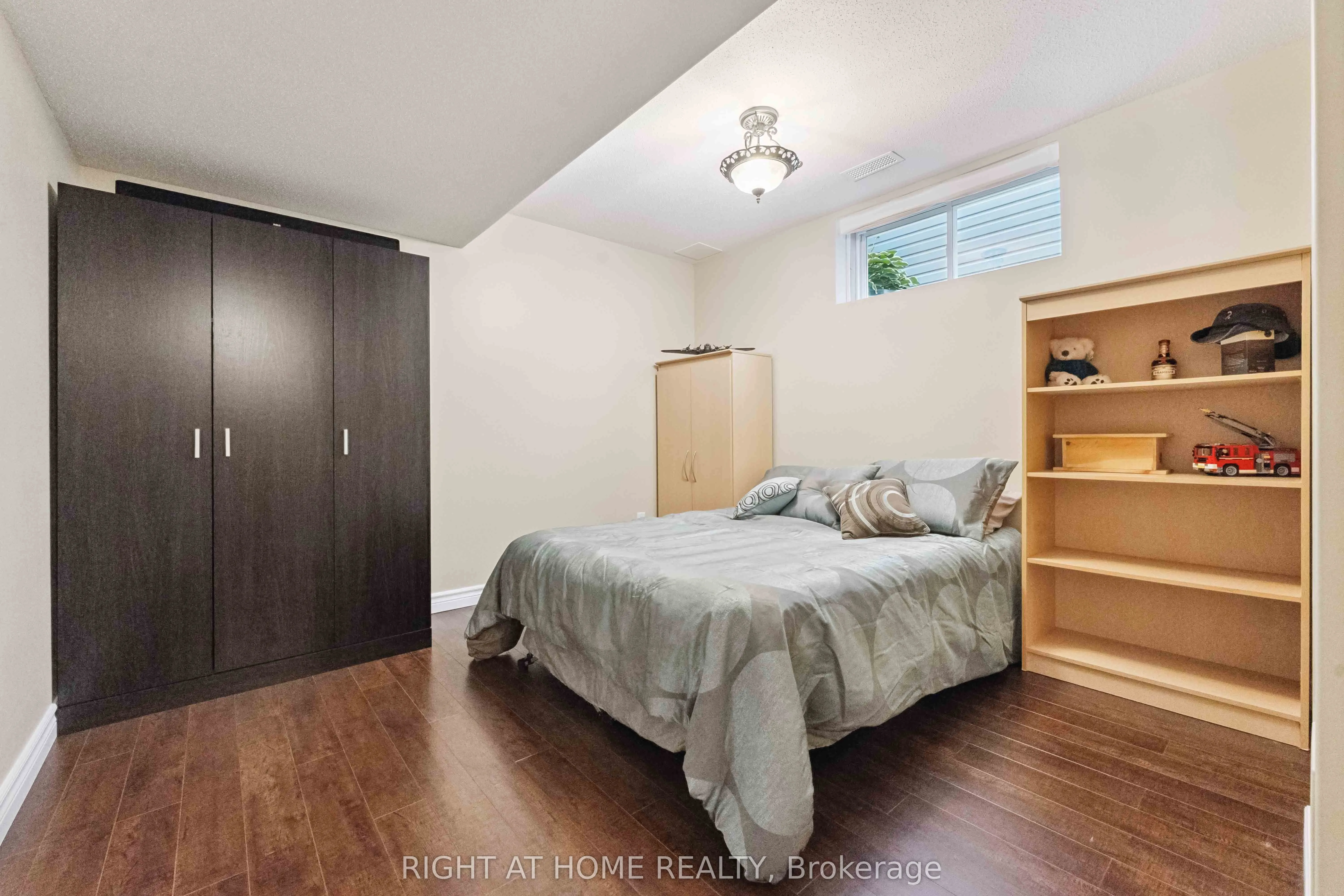 220 Celtic Ridge Crescent