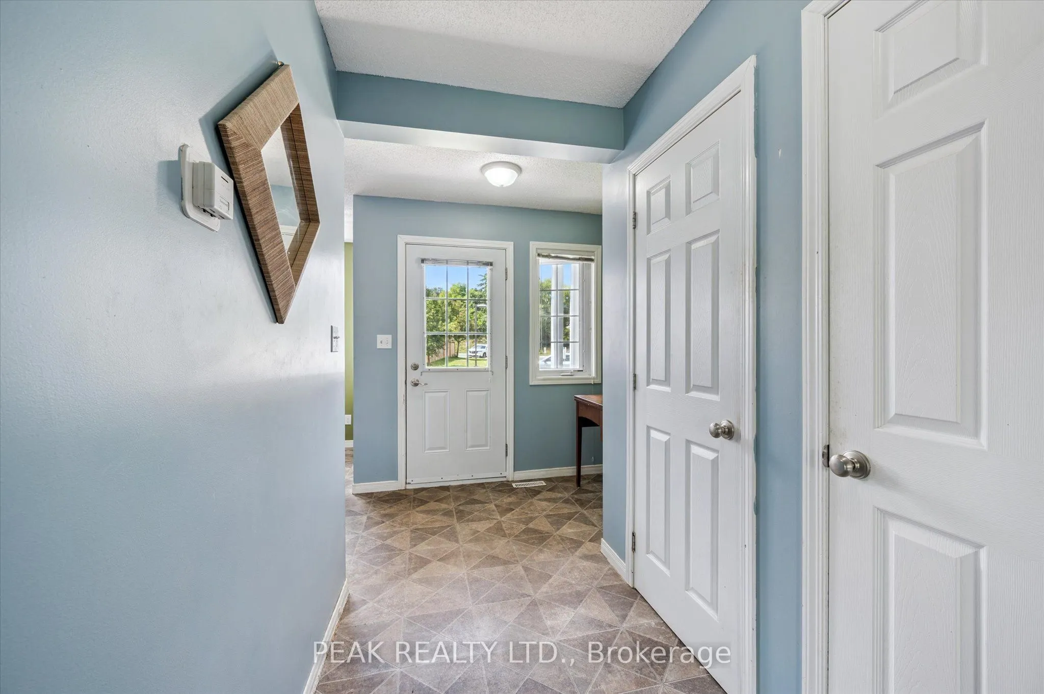 23 Howe Drive, #8