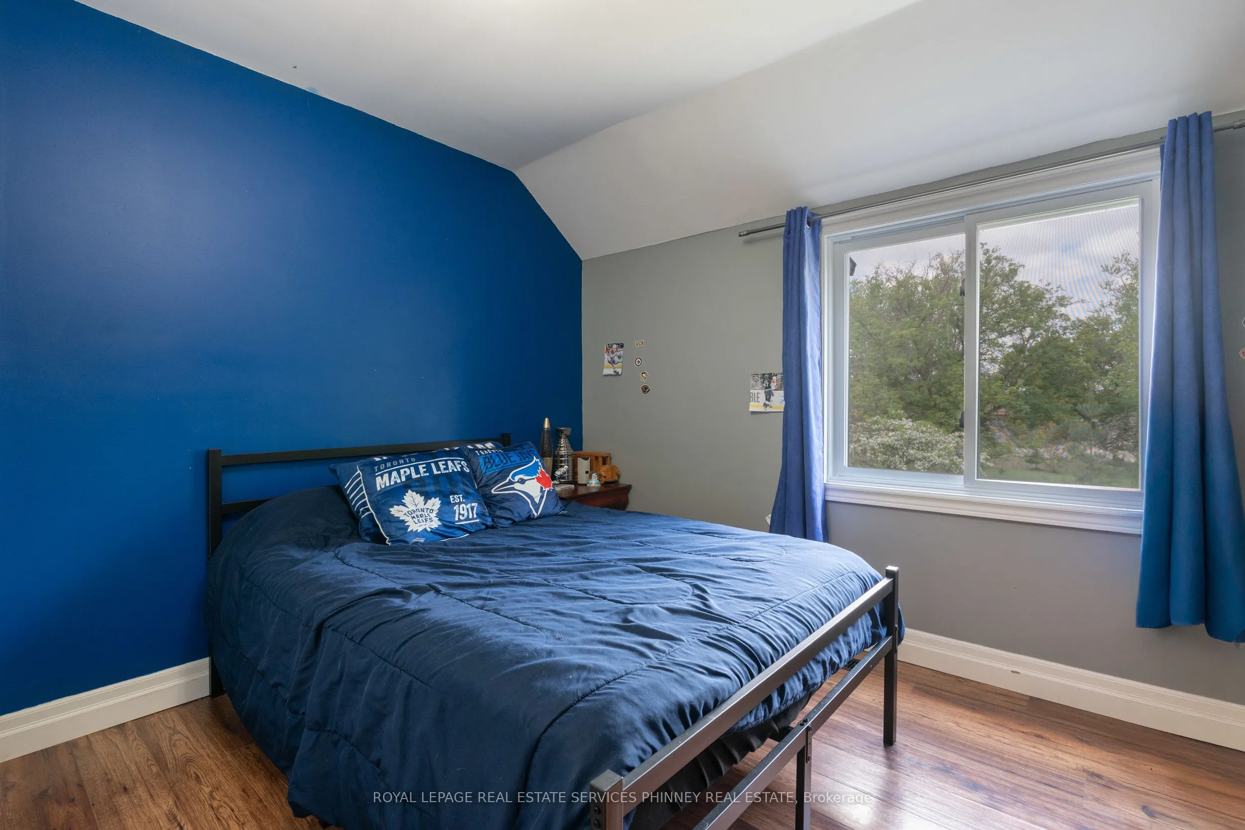 904 Robinson Road
