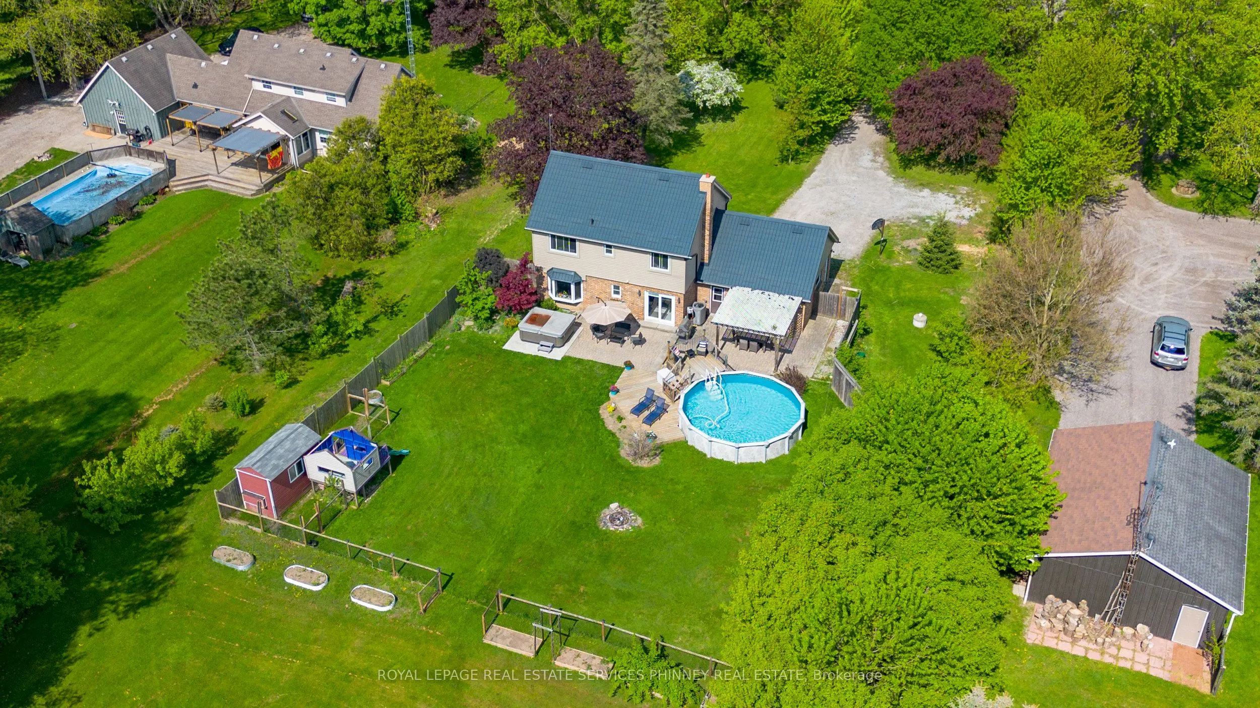 904 Robinson Road