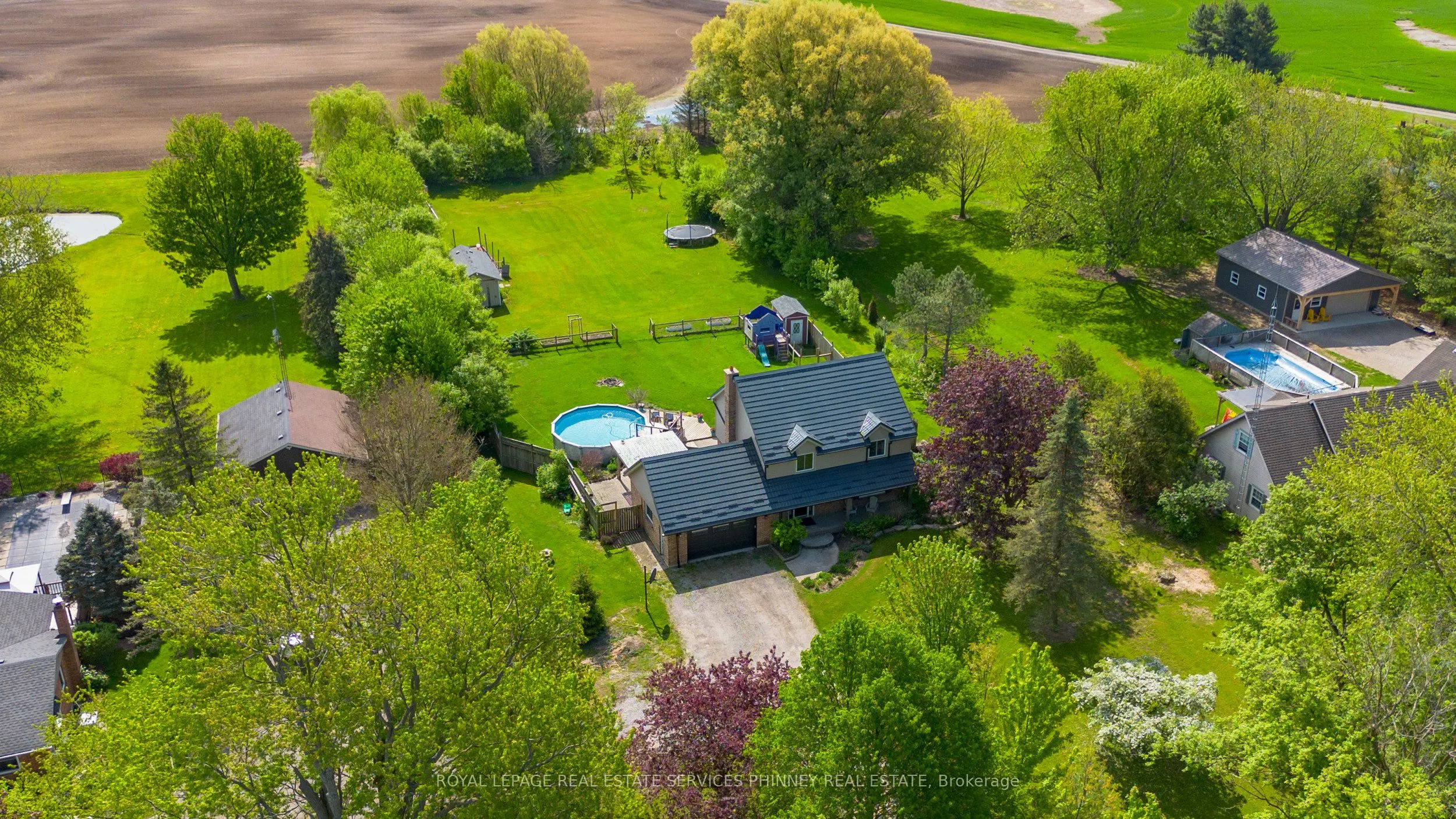 904 Robinson Road