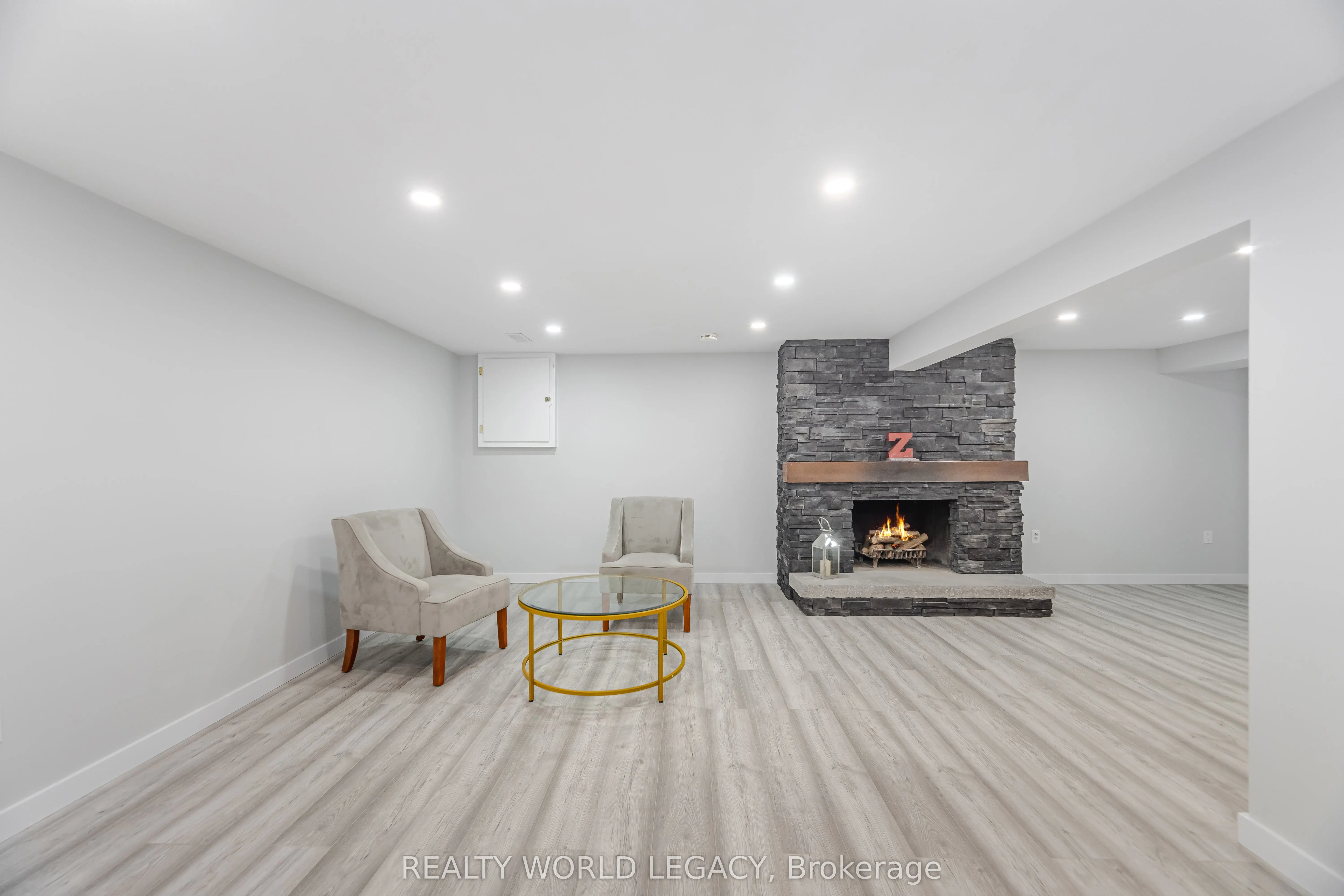 20 Roseneath Crescent