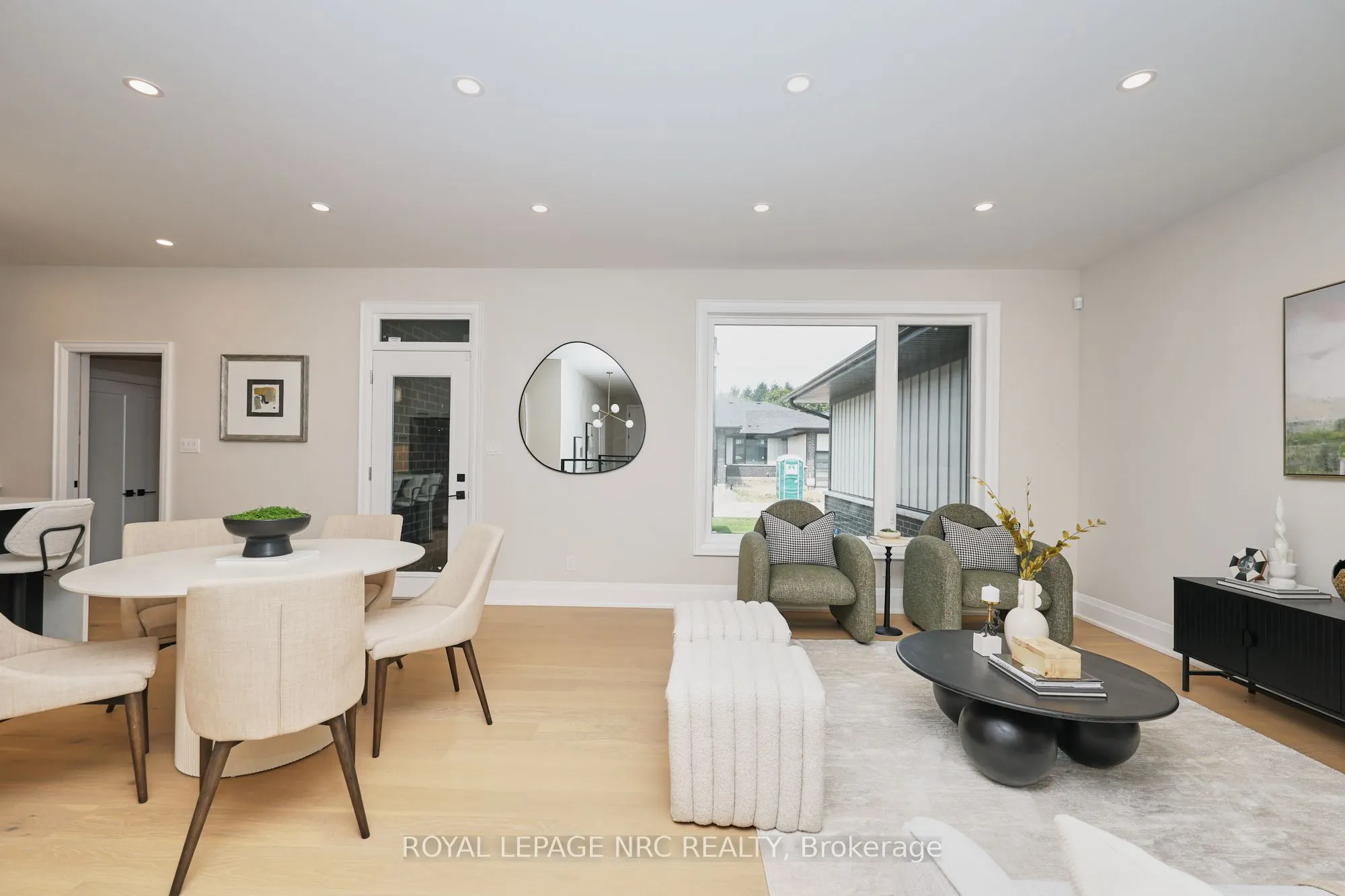 12 Accursi Crescent