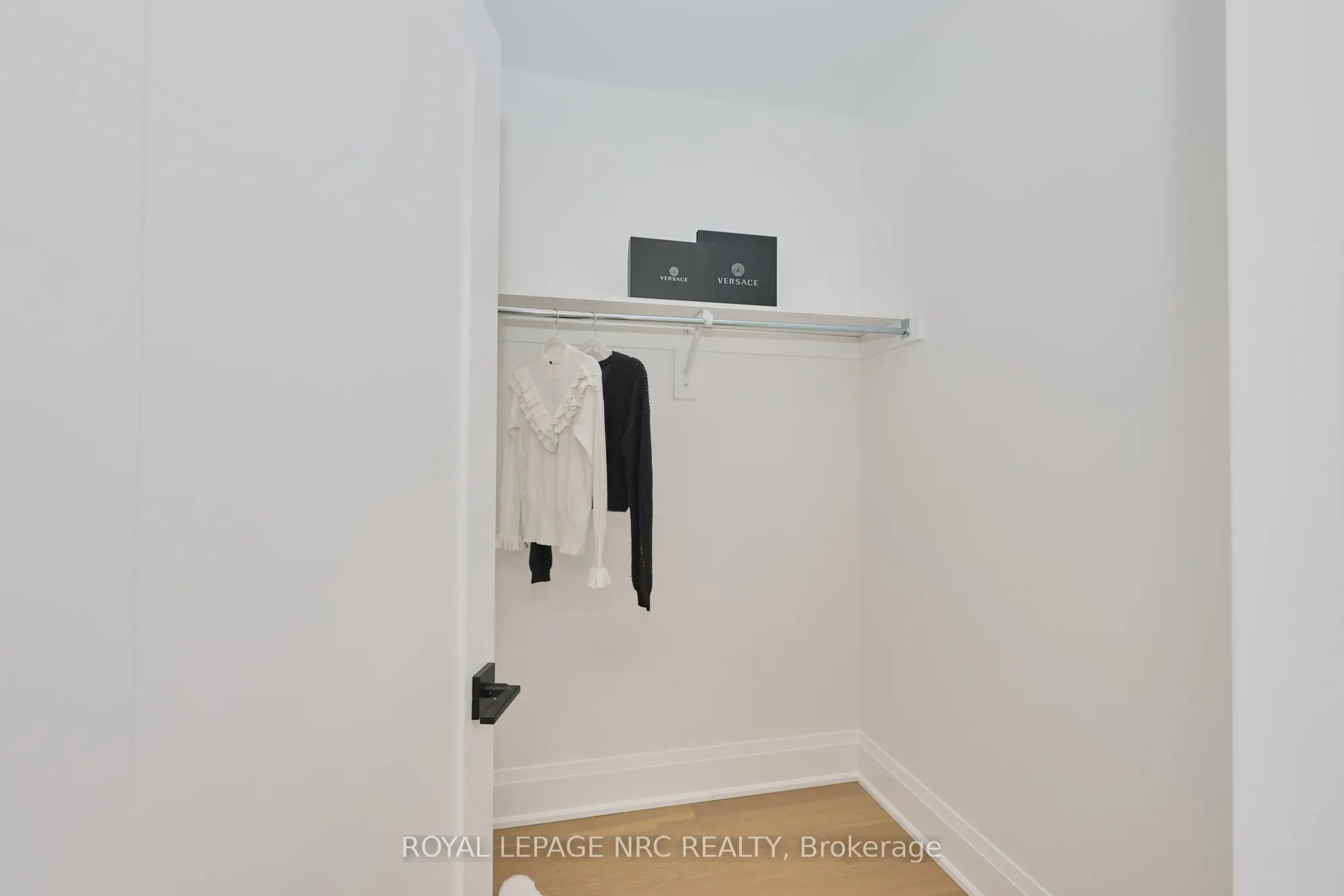 12 Accursi Crescent