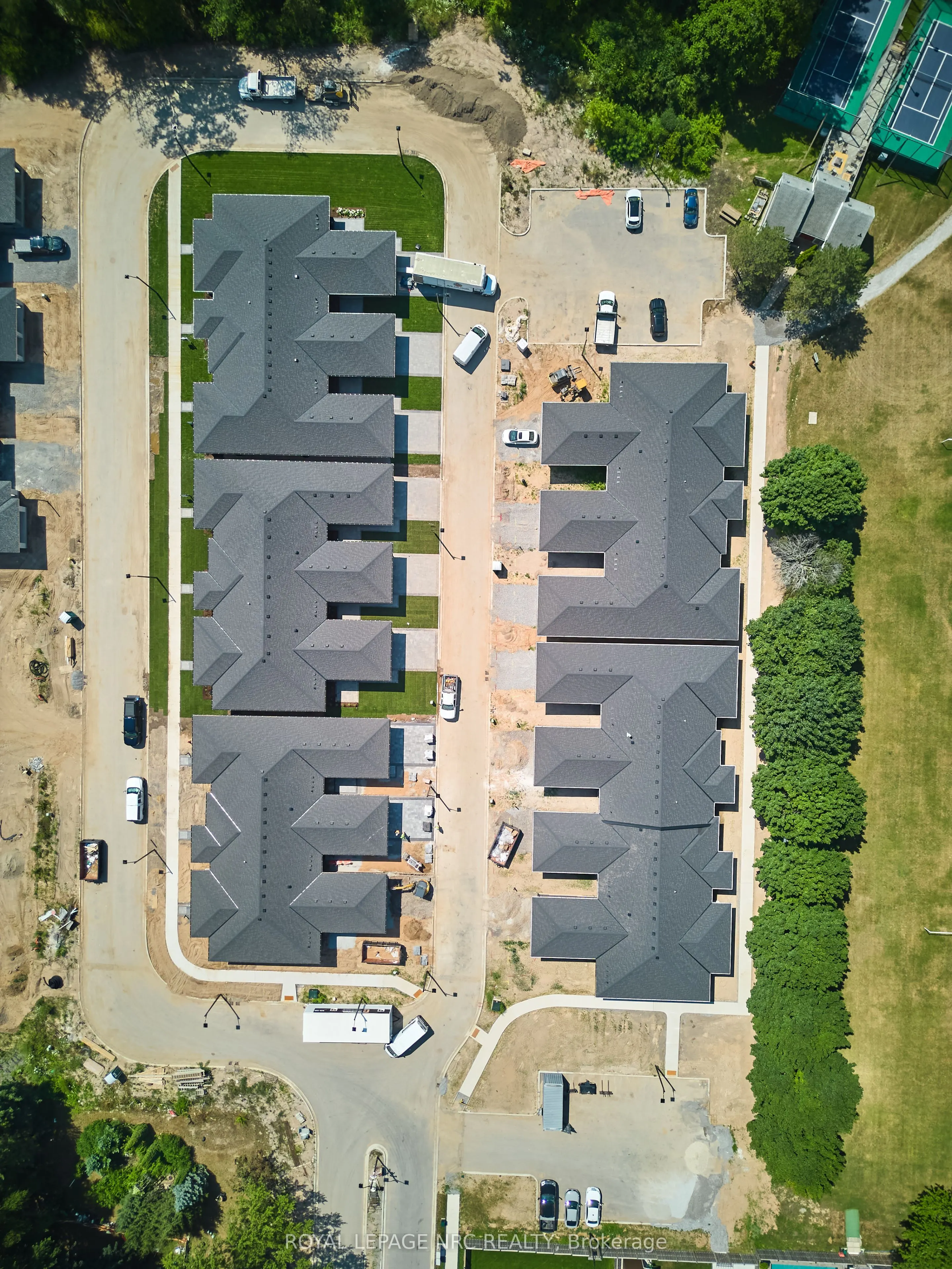 12 Accursi Crescent