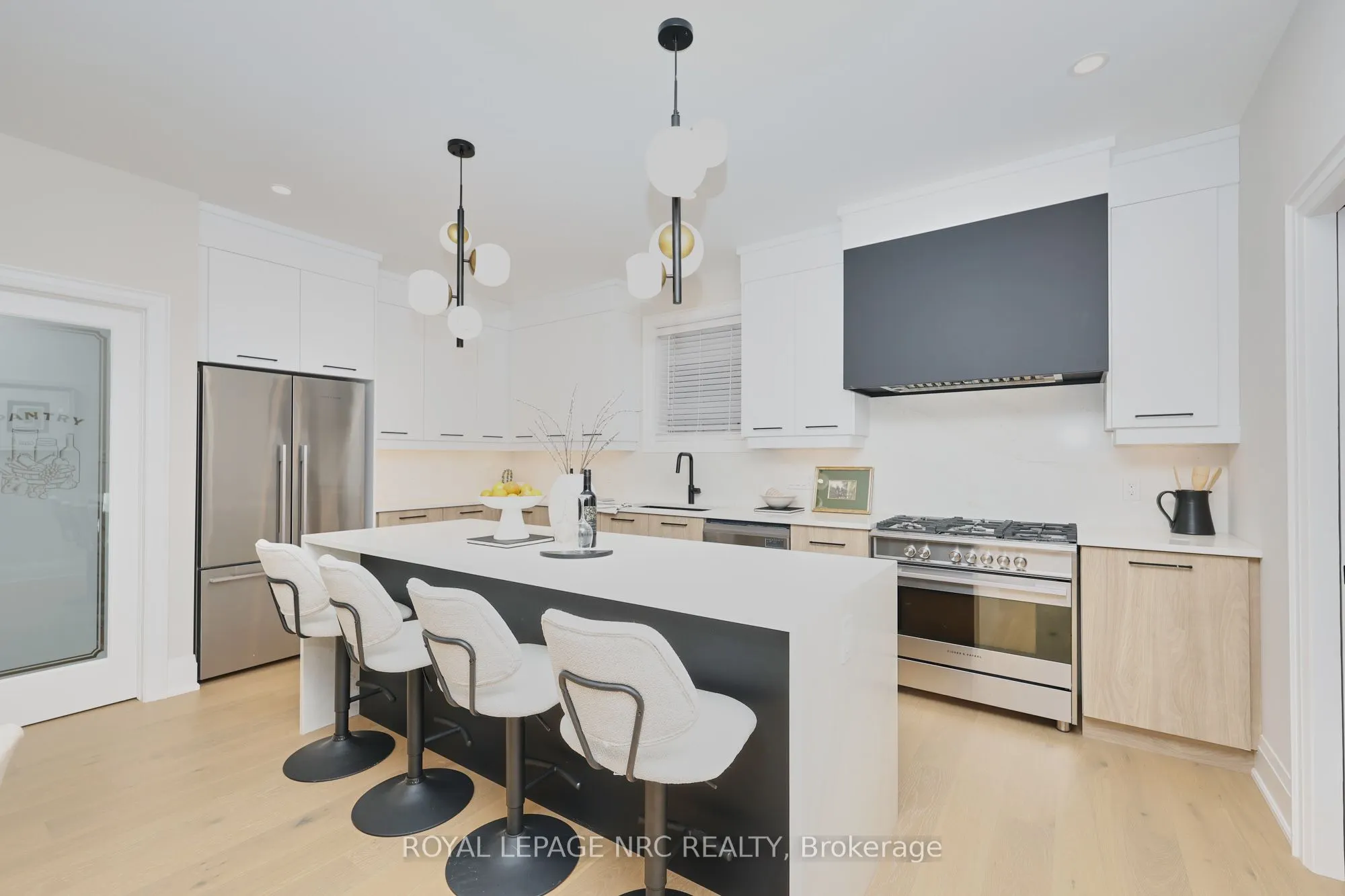 12 Accursi Crescent