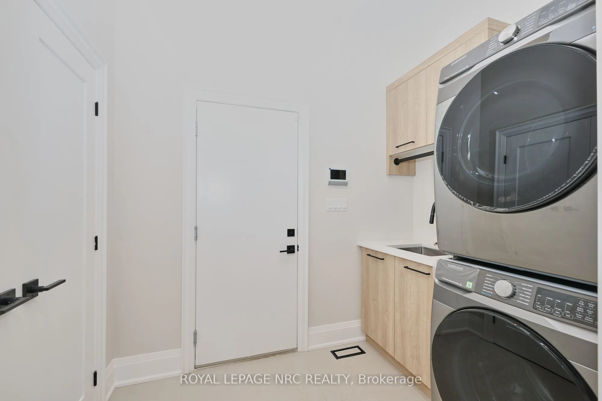 12 Accursi Crescent