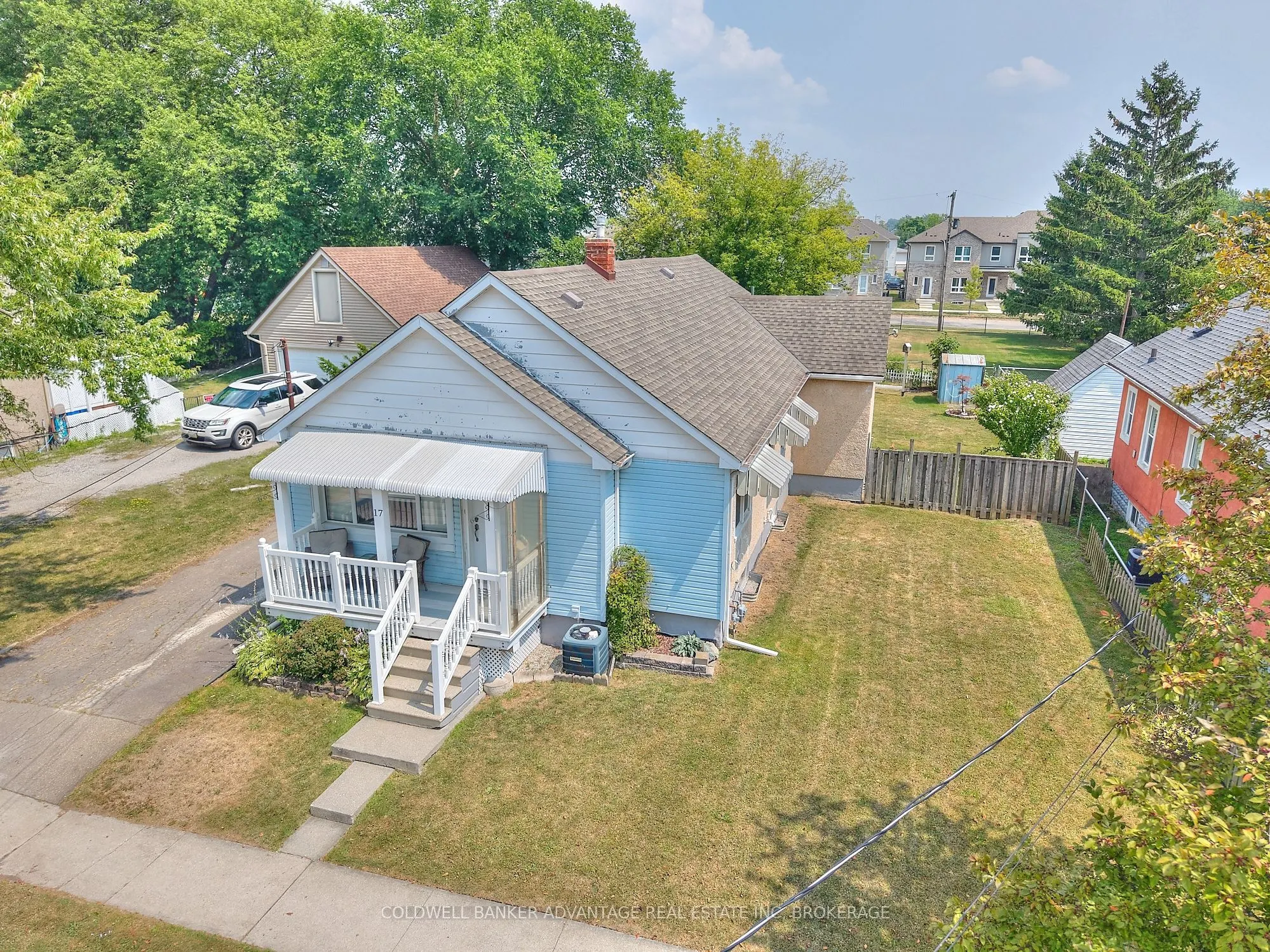17 CLIFFORD Avenue