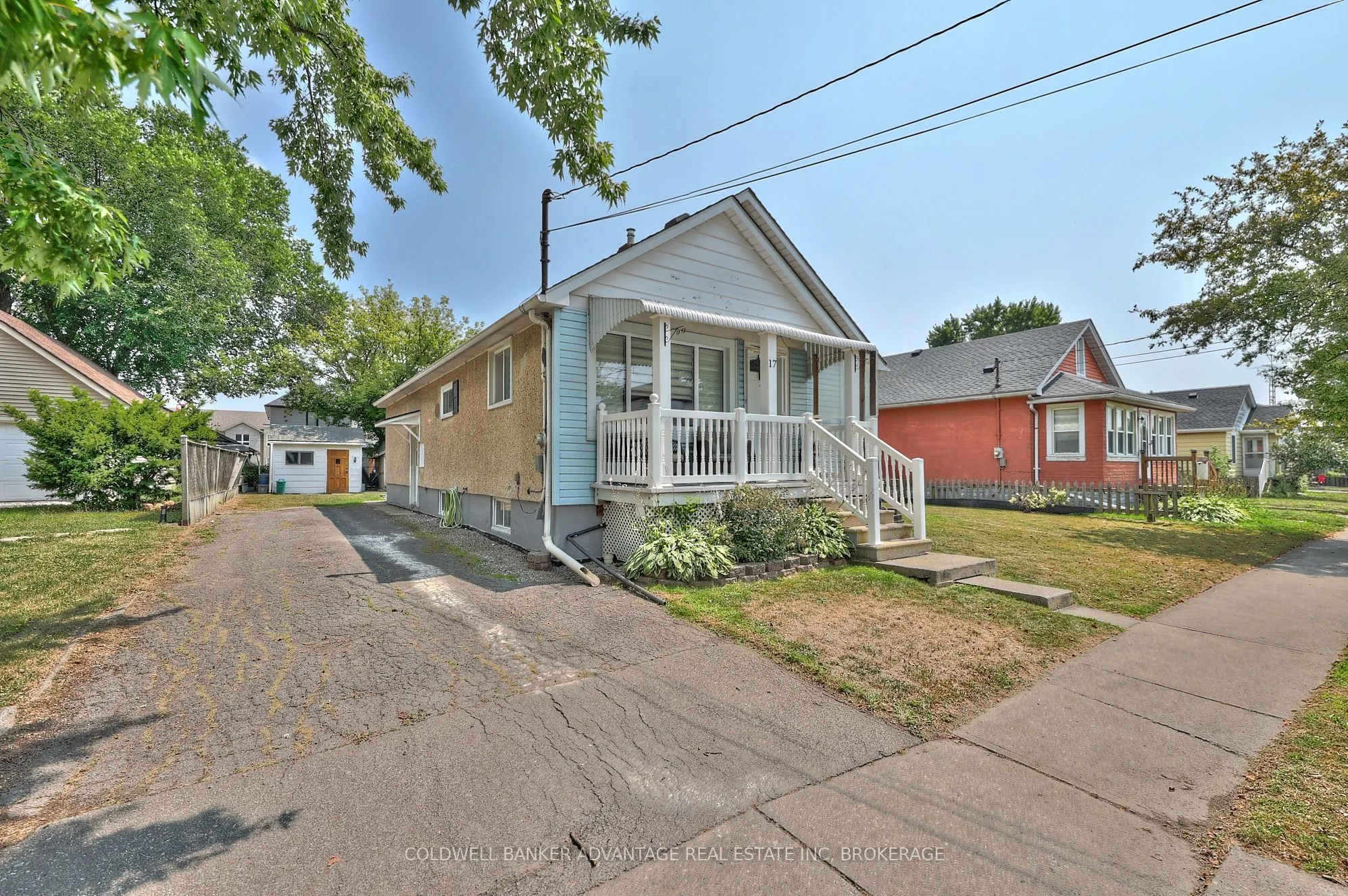 17 CLIFFORD Avenue