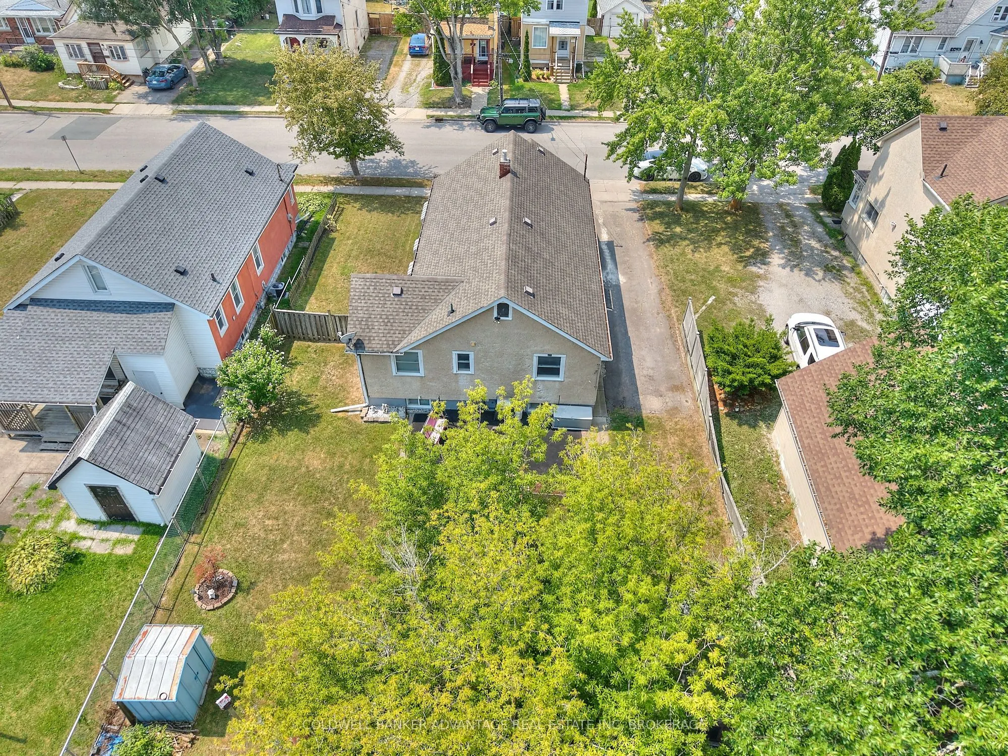 17 CLIFFORD Avenue