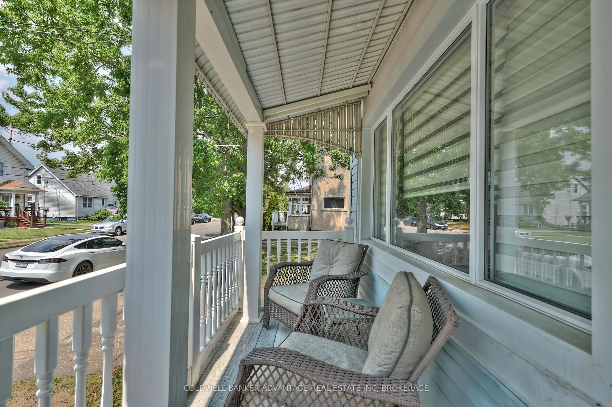 17 CLIFFORD Avenue