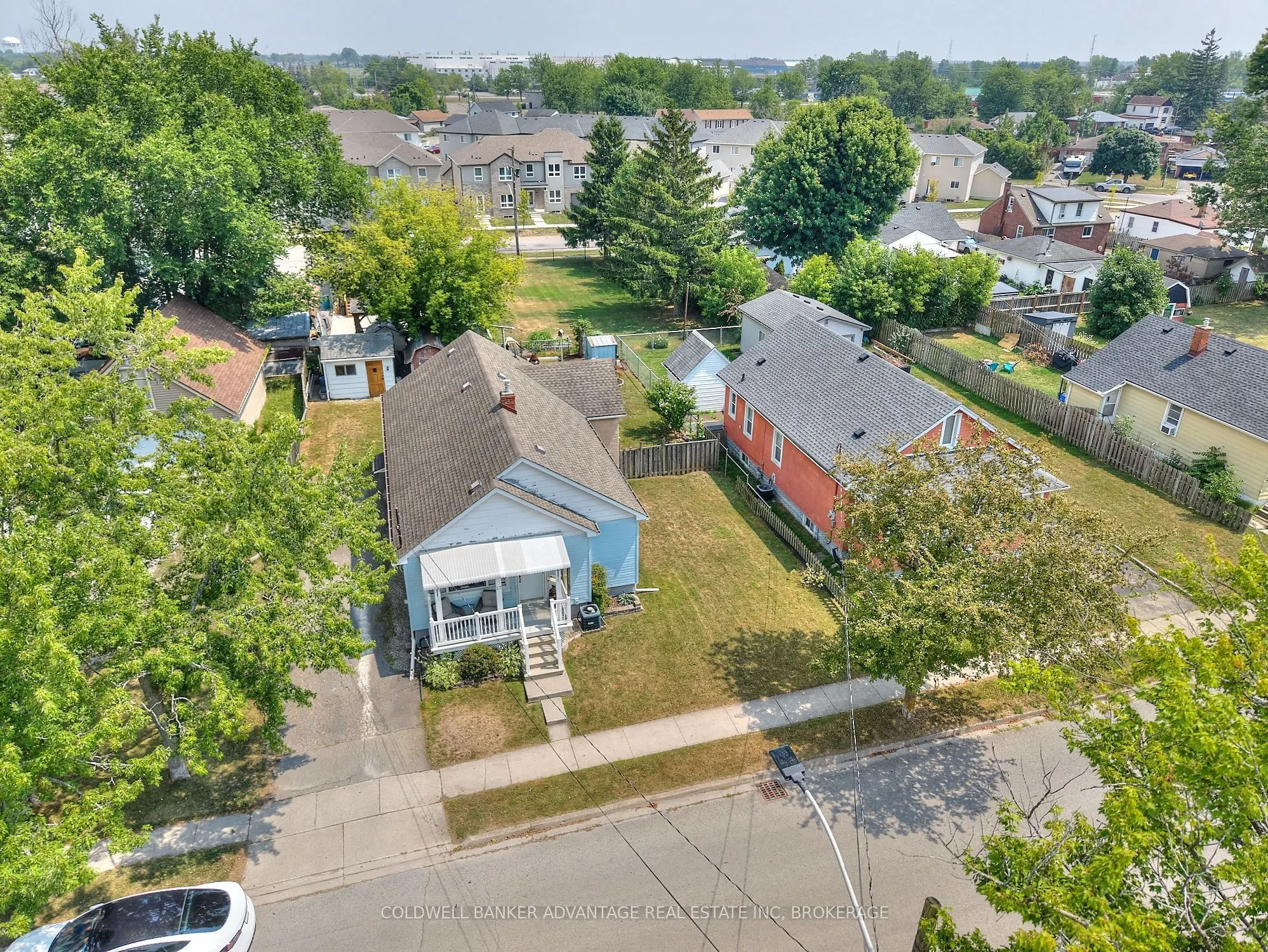17 CLIFFORD Avenue