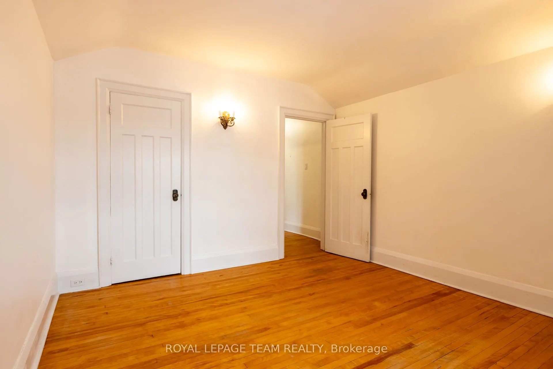 334 Queen Elizabeth Drive