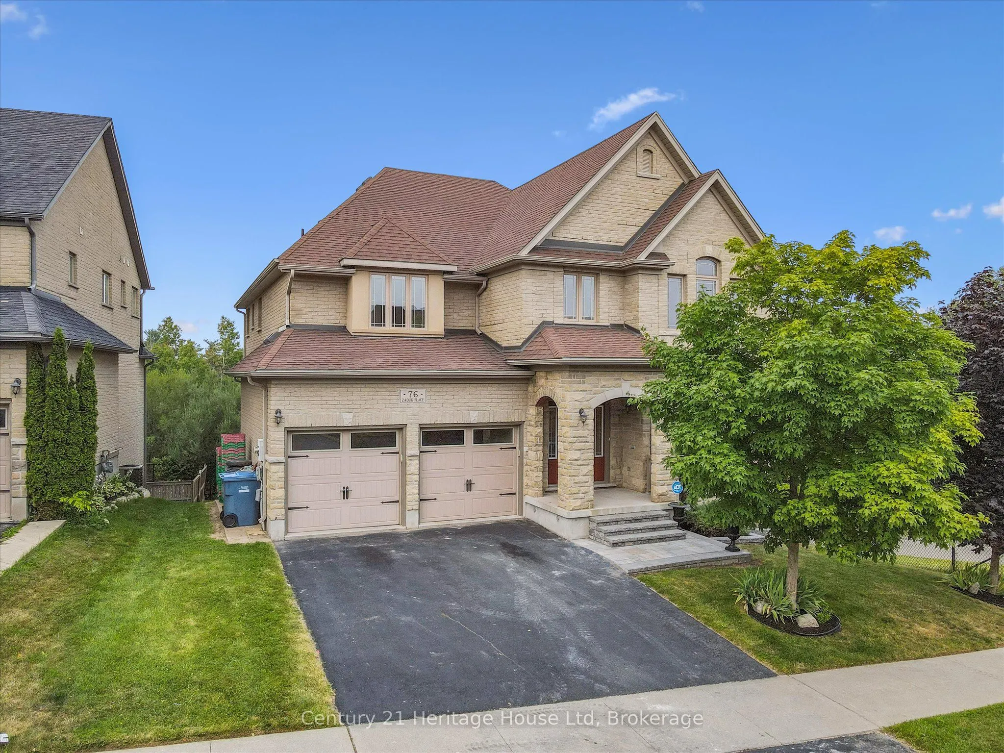 76 Zaduk Place