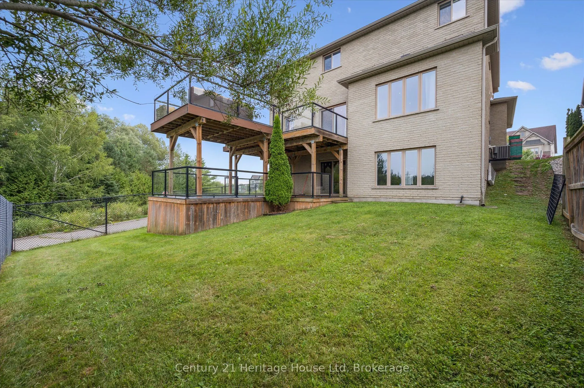 76 Zaduk Place