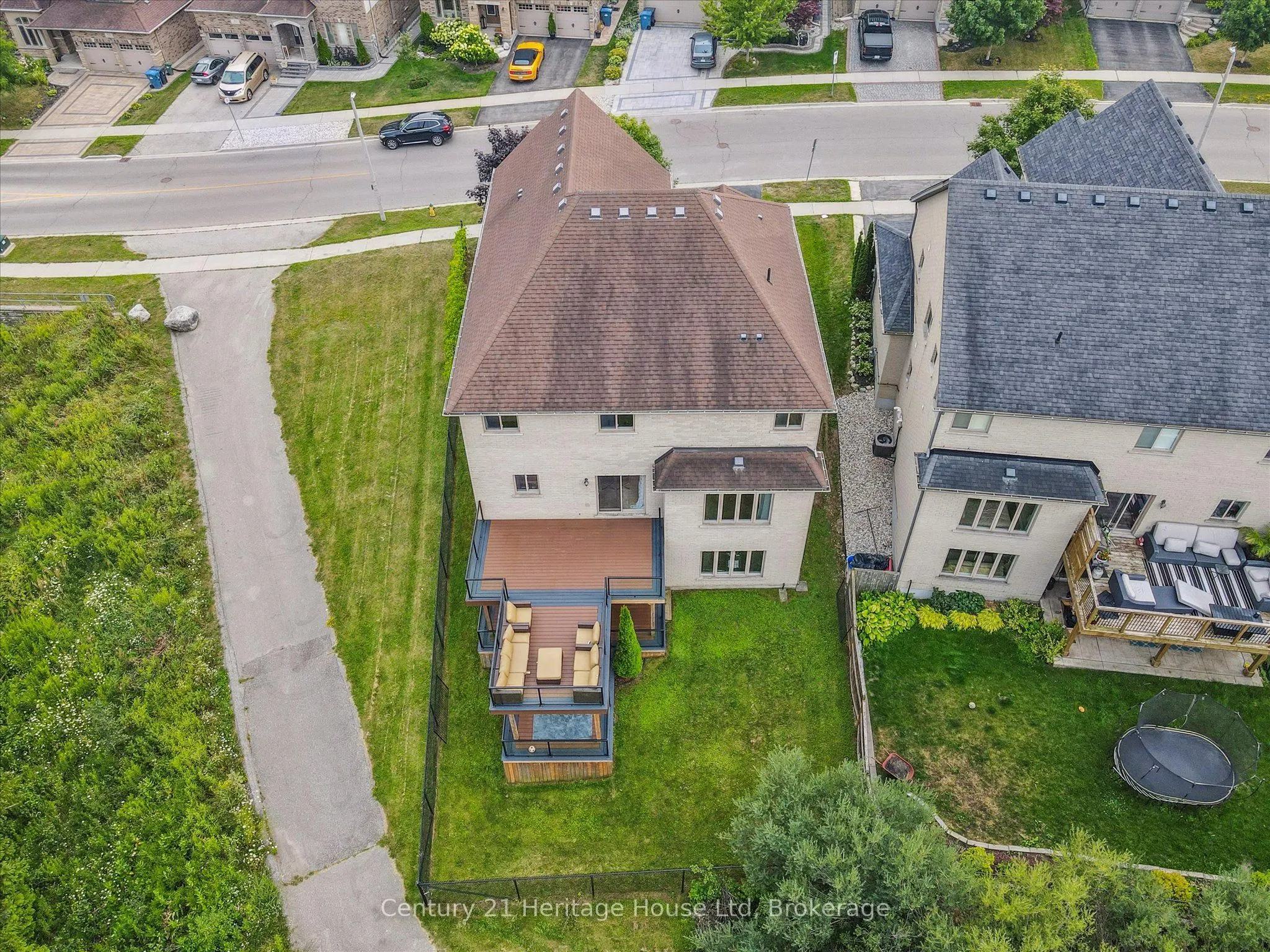 76 Zaduk Place