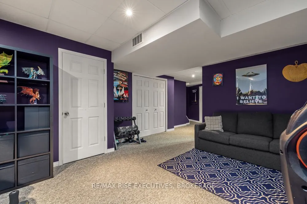 105 McKeown Crescent