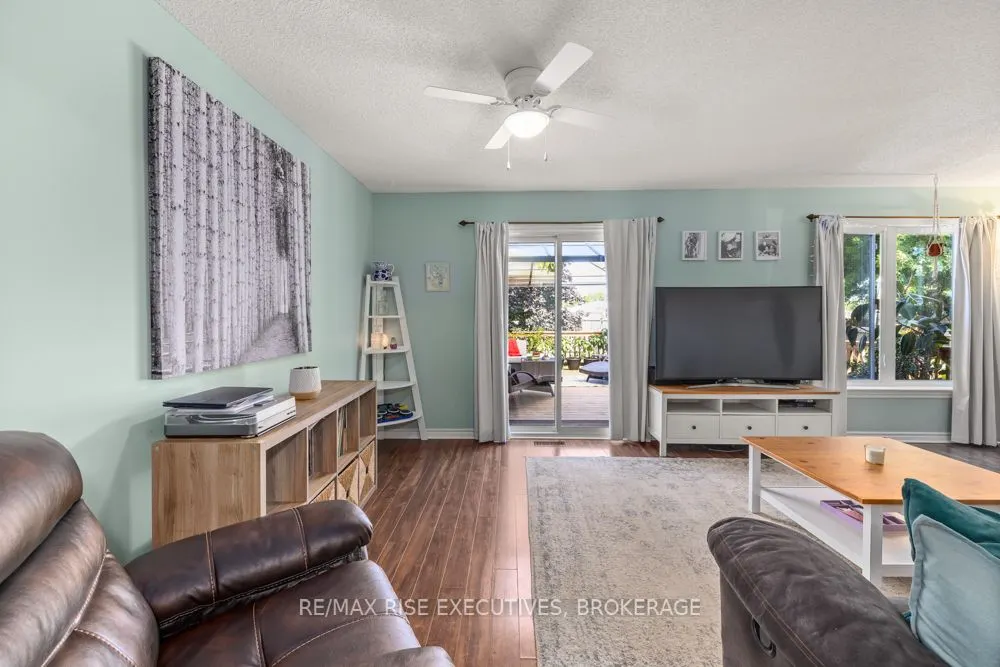 105 McKeown Crescent