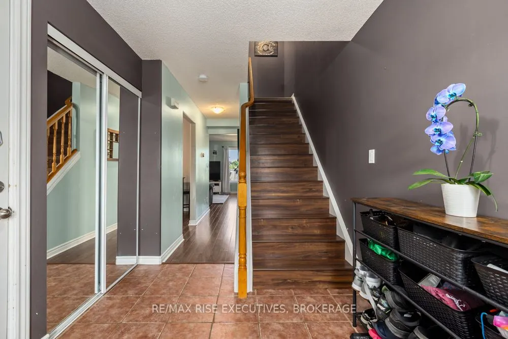 105 McKeown Crescent