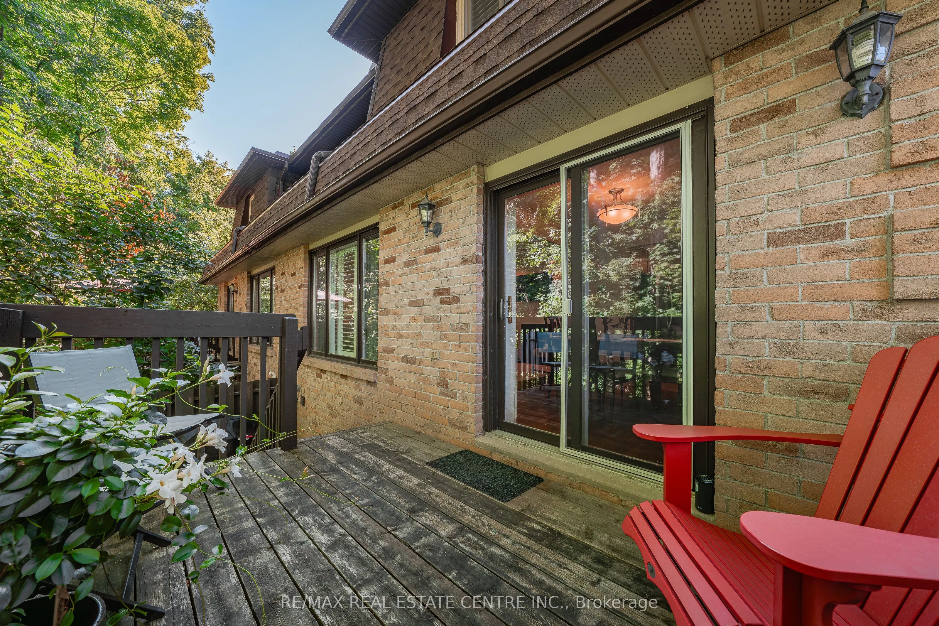 232 Kingswood Drive, #11