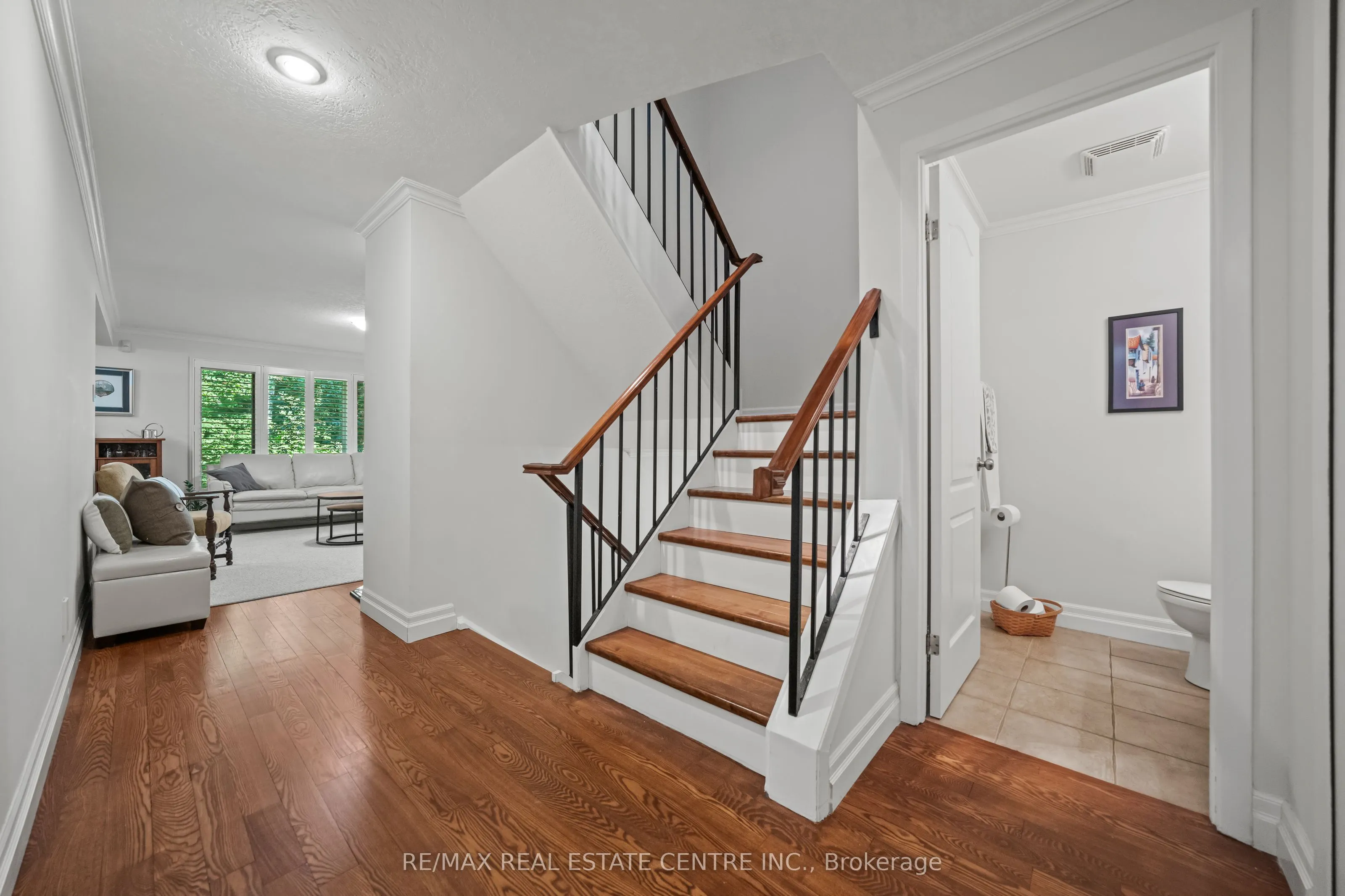 232 Kingswood Drive, #11