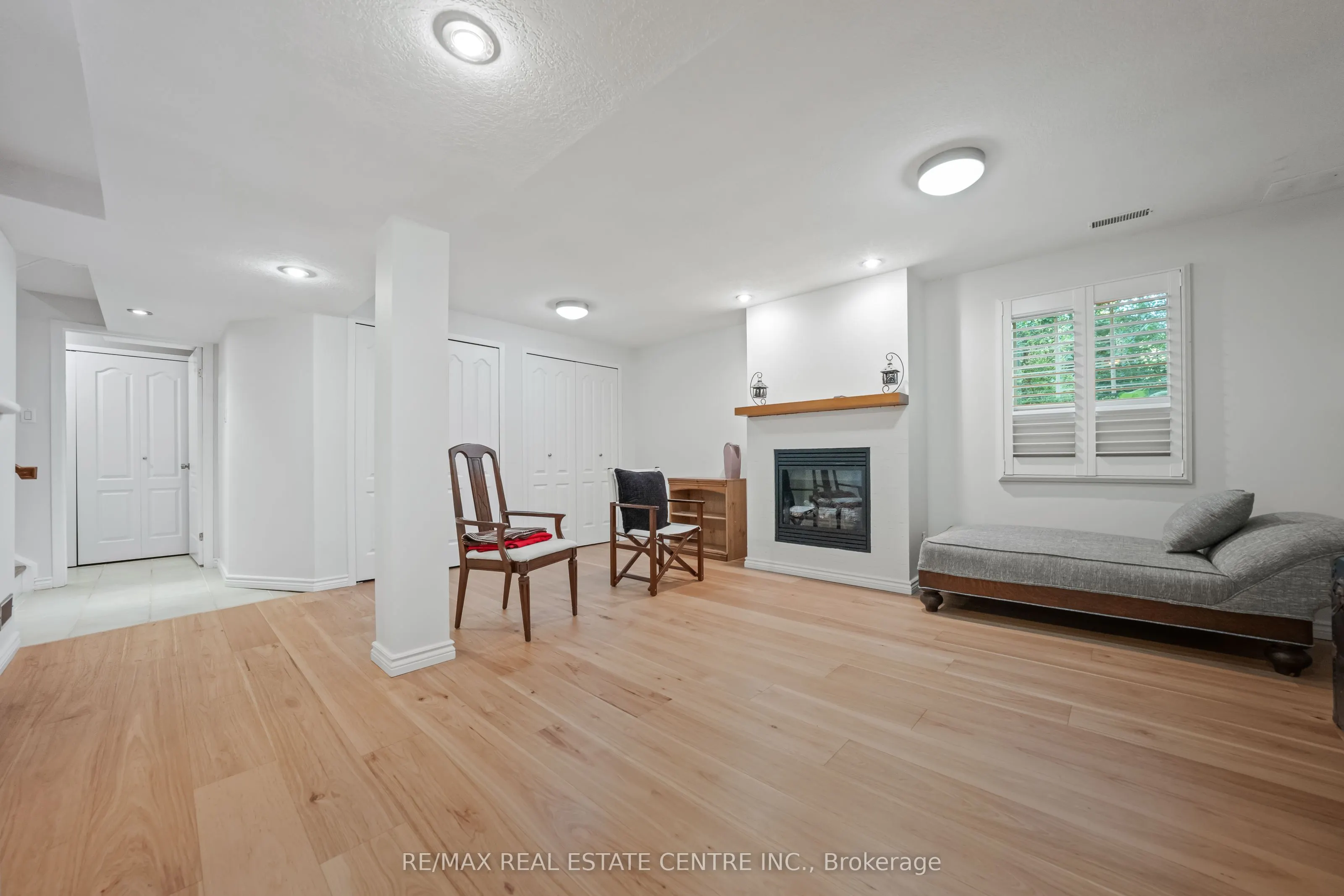 232 Kingswood Drive, #11