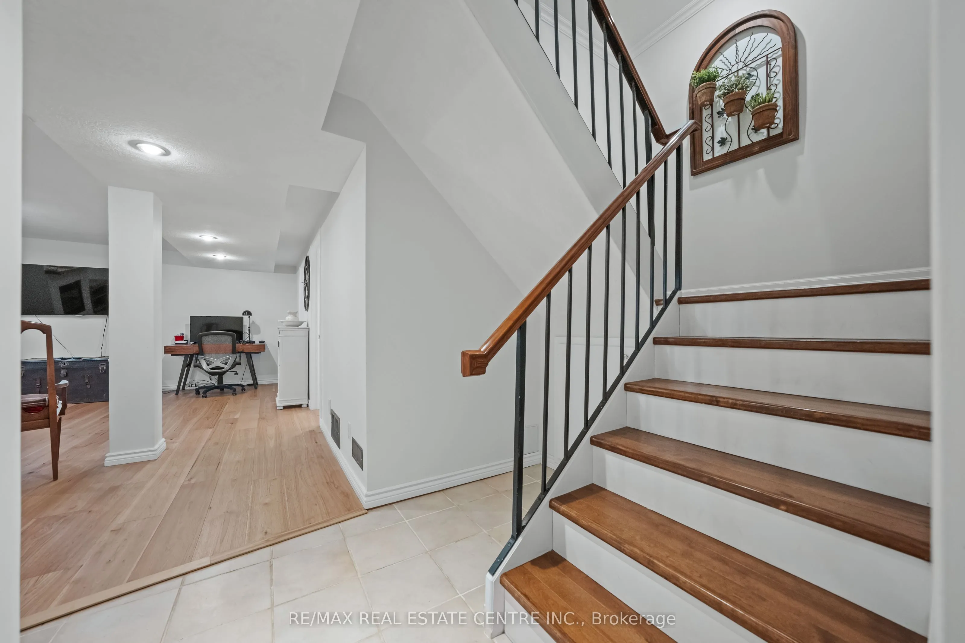 232 Kingswood Drive, #11