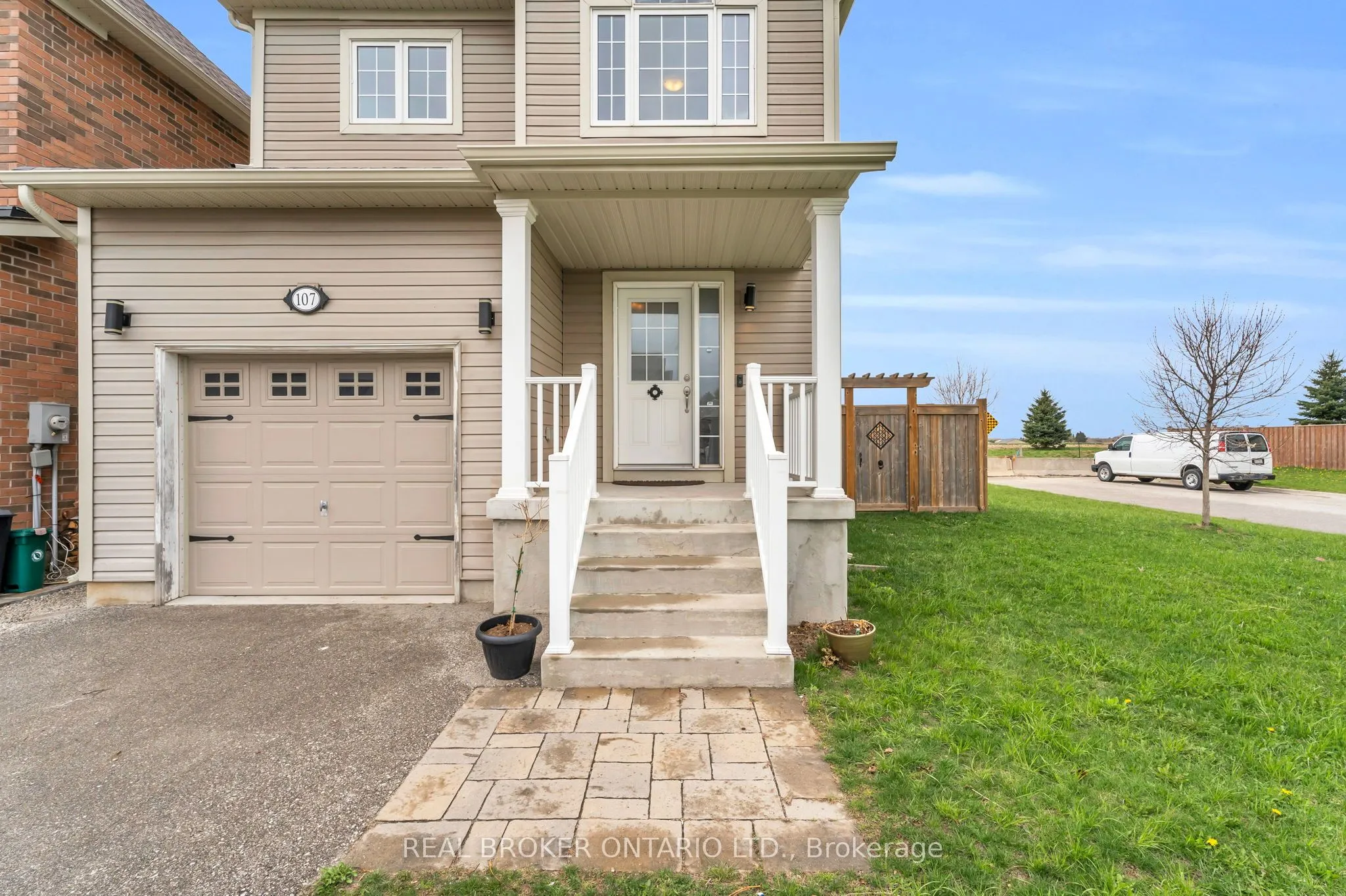107 Courtney Street