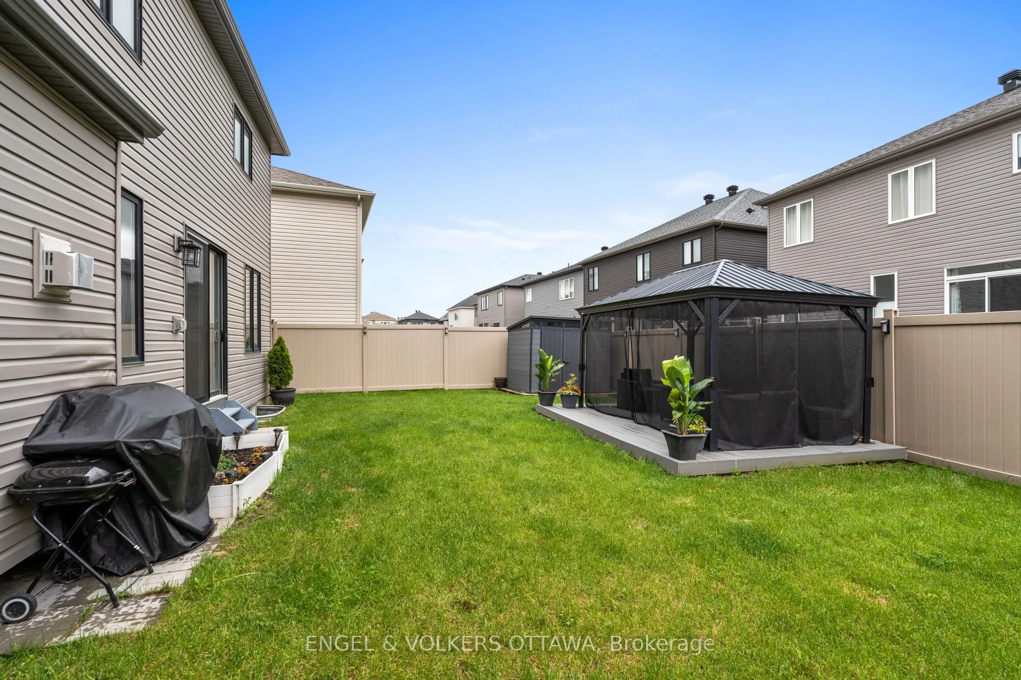 195 Alex Polowin Avenue