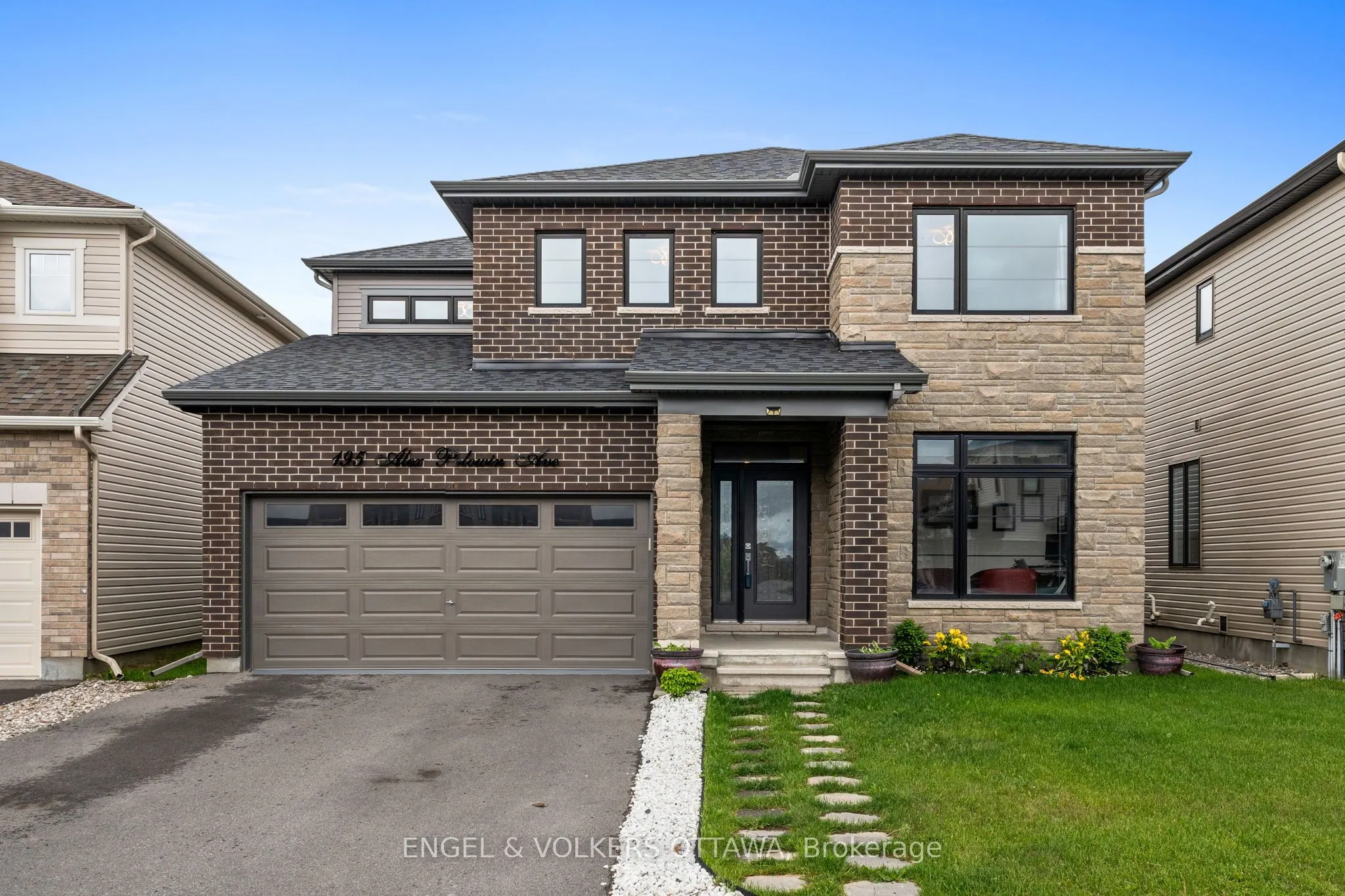 195 Alex Polowin Avenue
