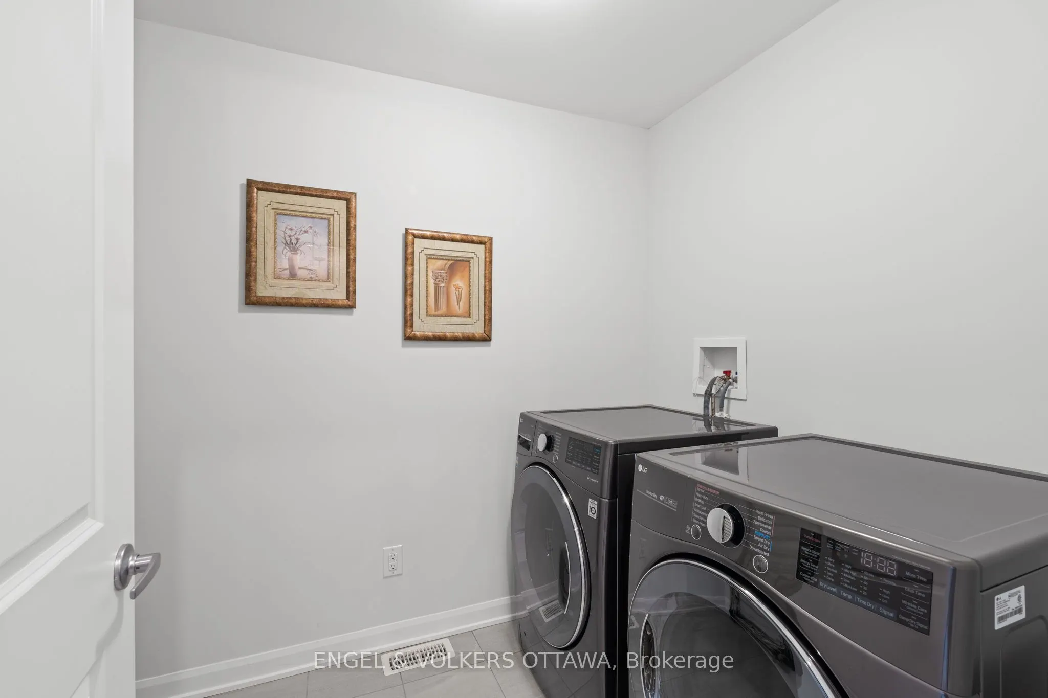 195 Alex Polowin Avenue