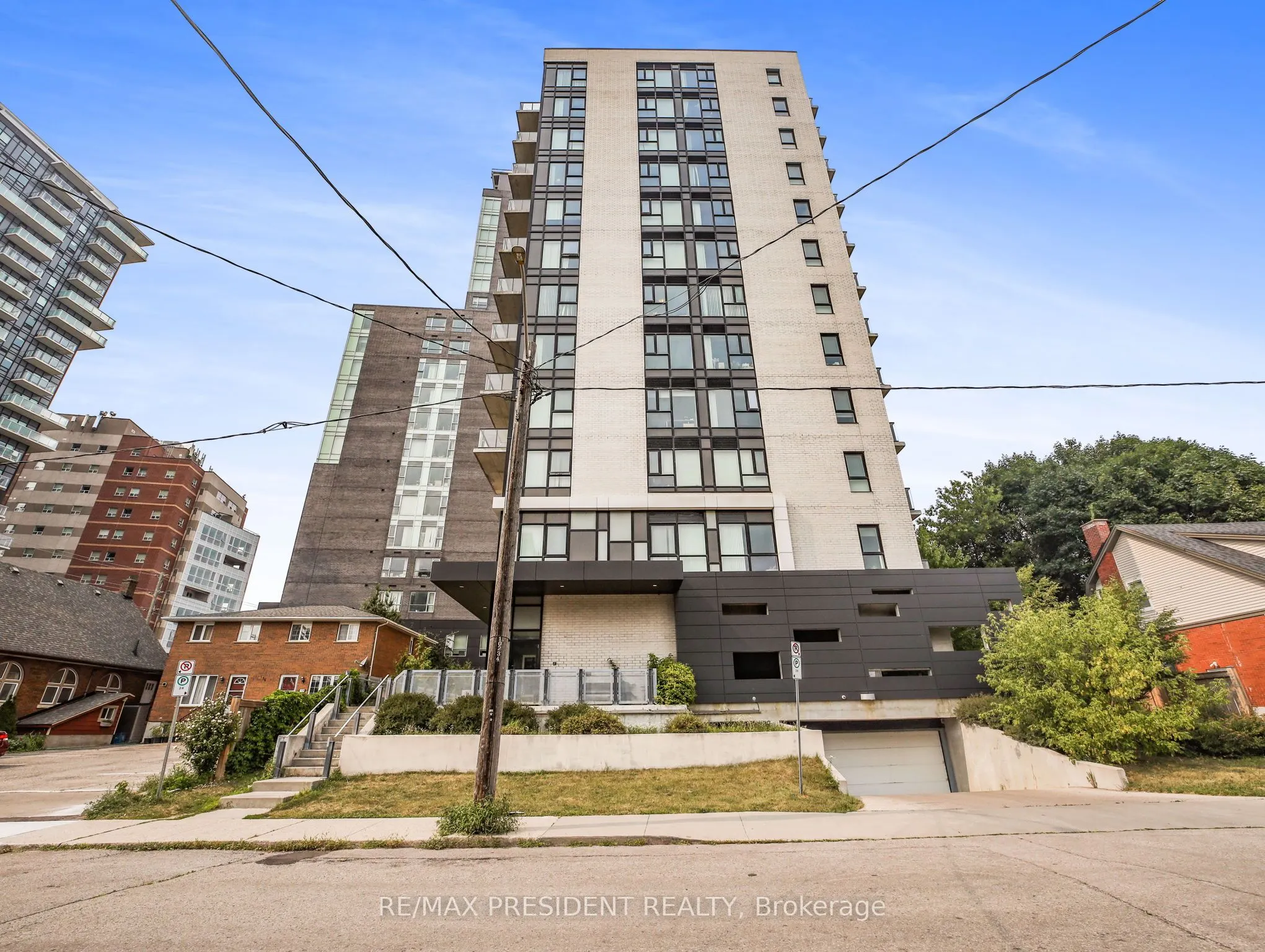 160 King Street N, #601