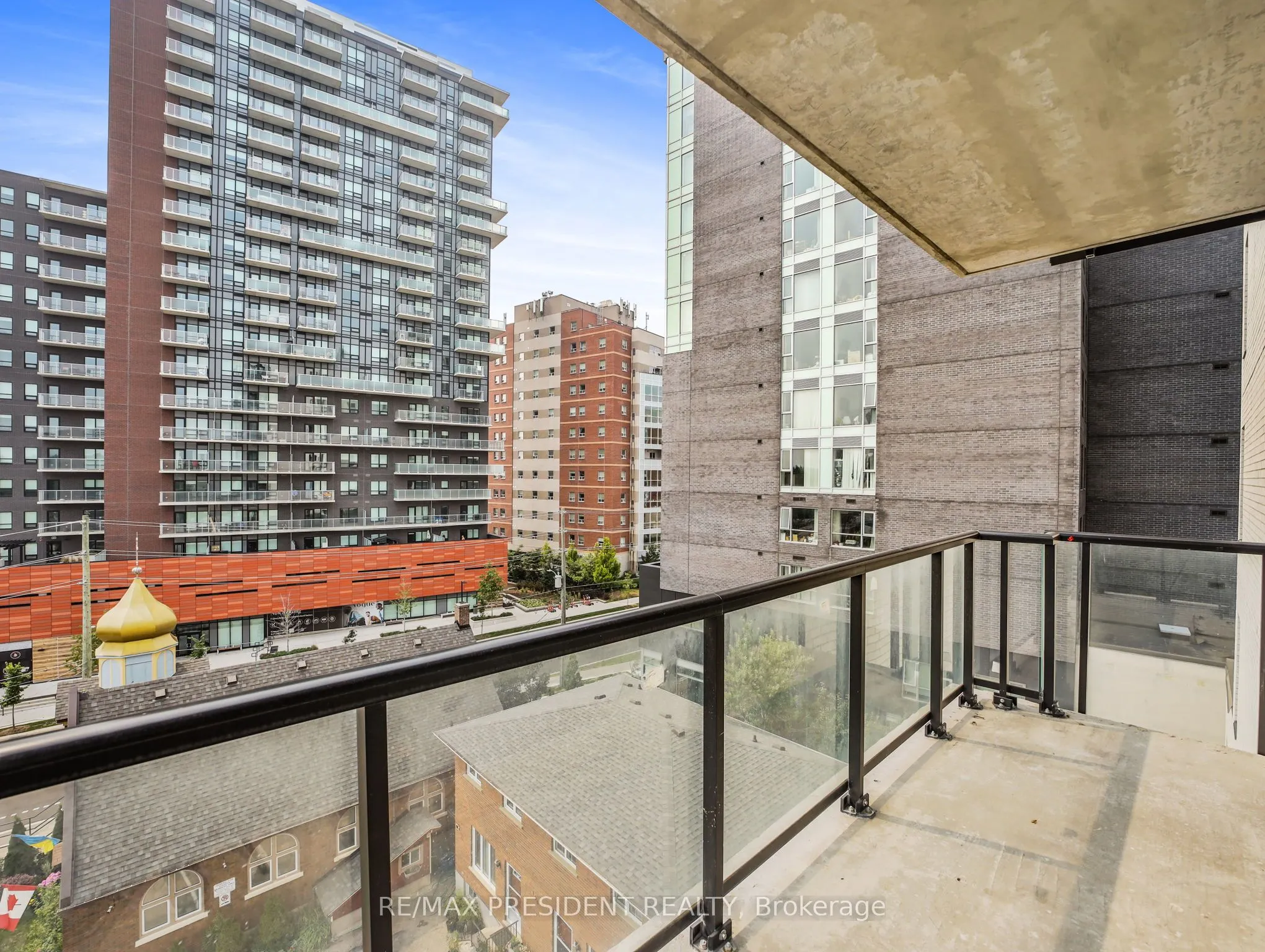 160 King Street N, #601