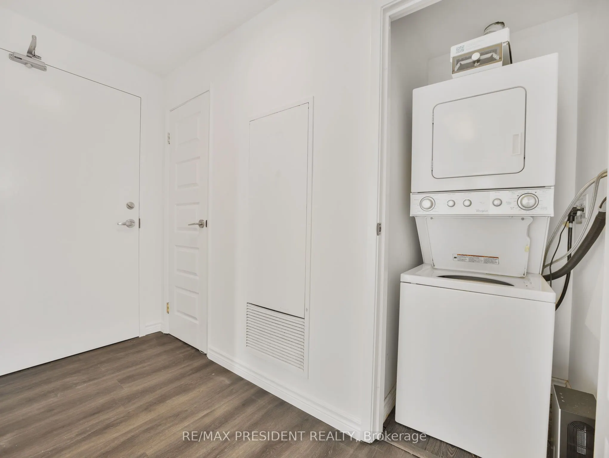 160 King Street N, #601