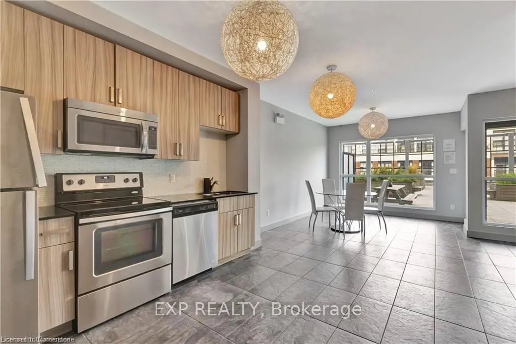 1 Victoria Street S, #1403