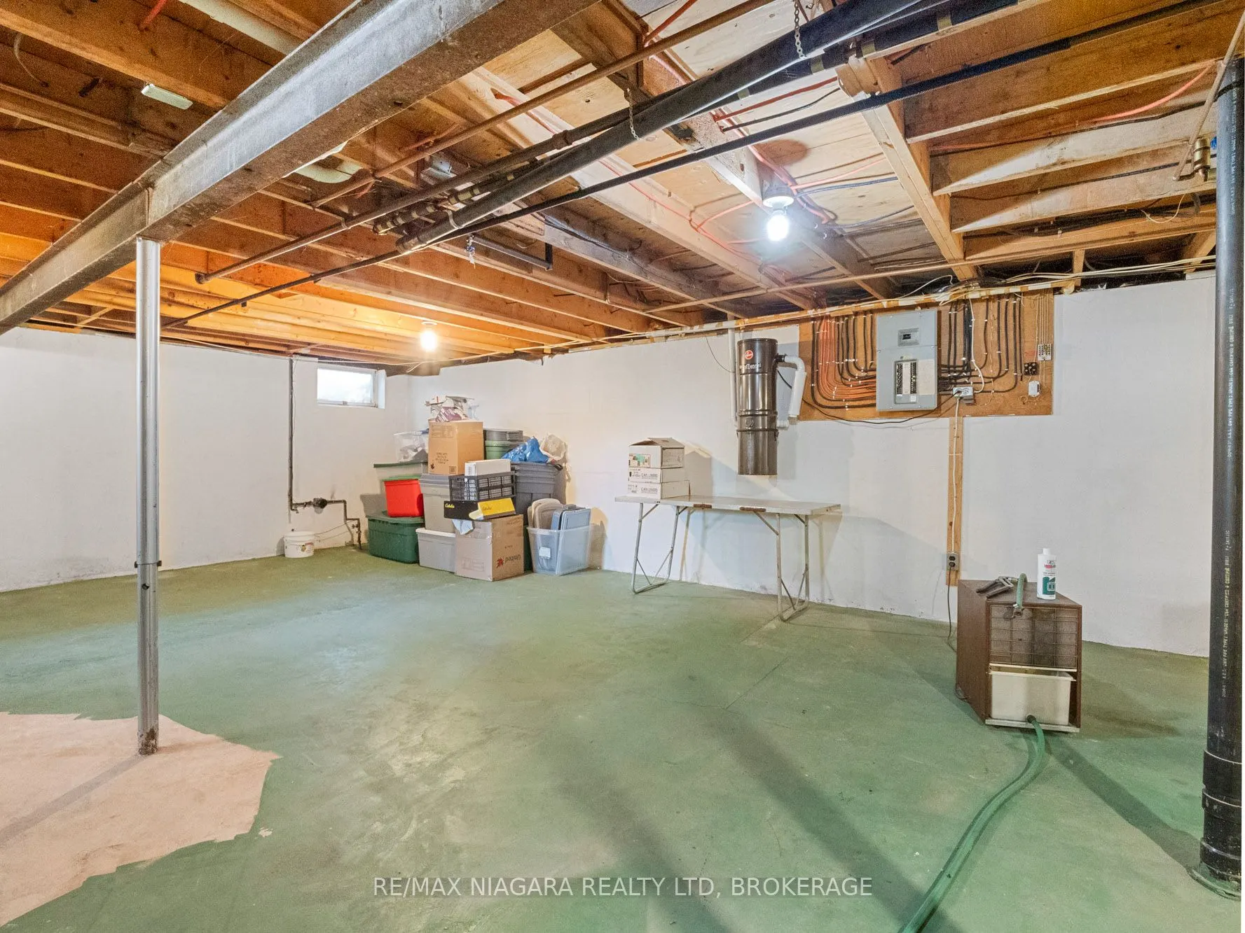 735 Niagara Boulevard