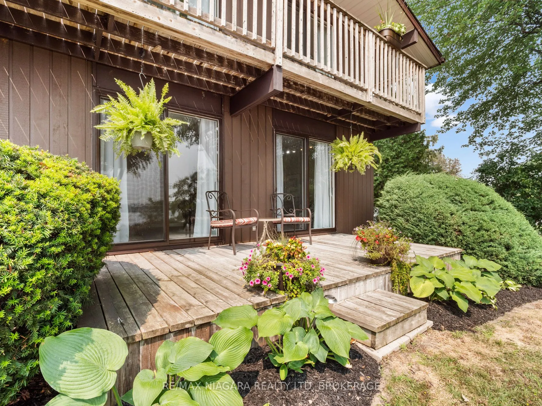 735 Niagara Boulevard